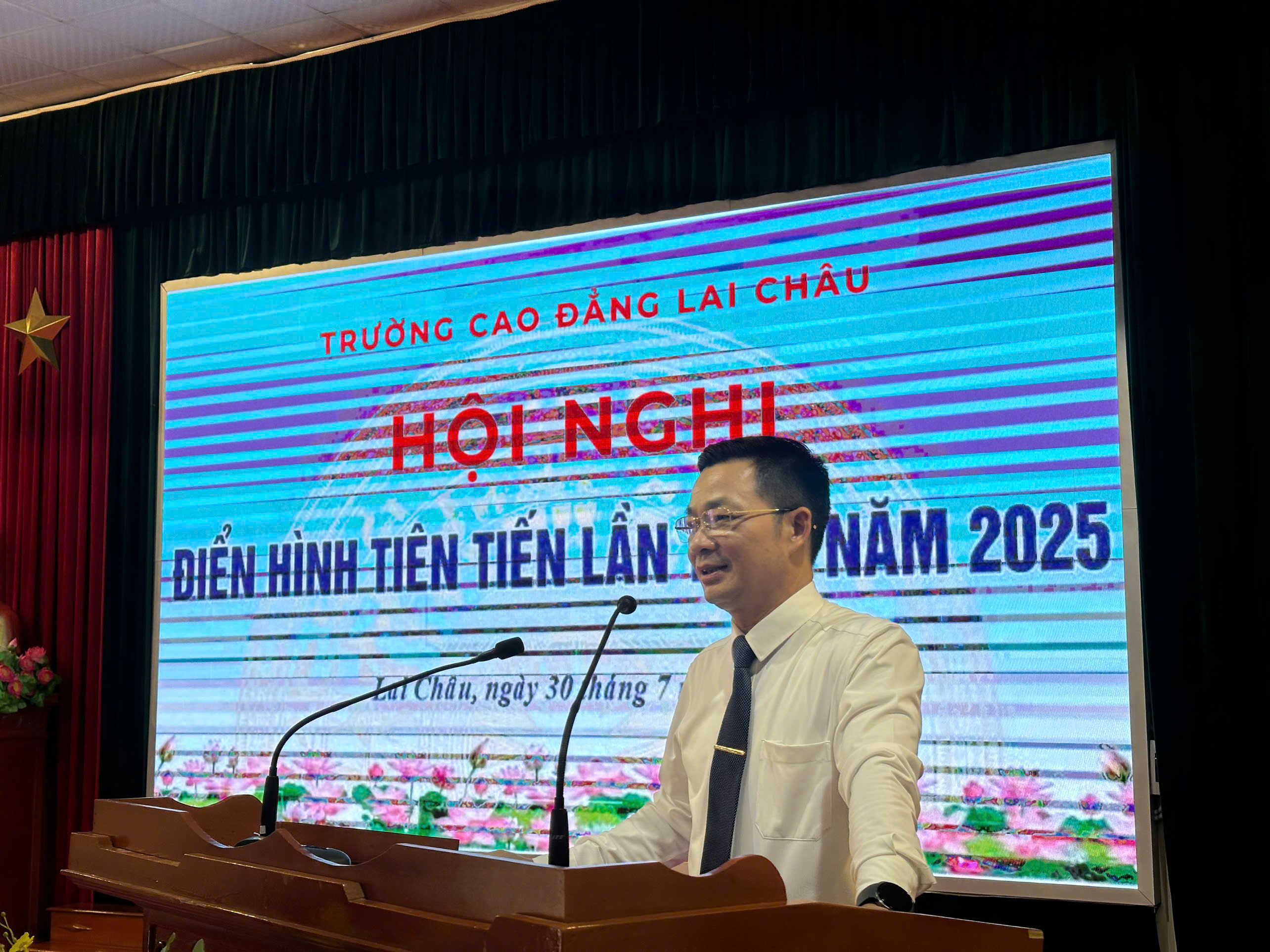 anh tin bai