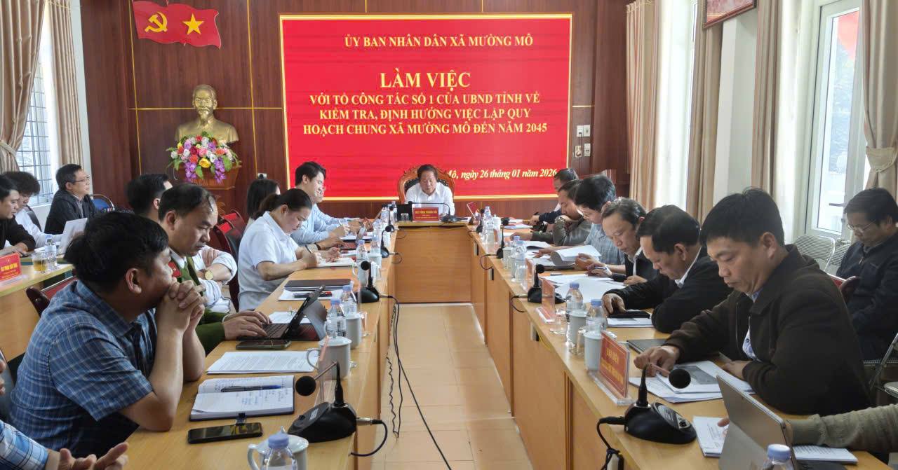 TỔ CÔNG TÁC SỐ 1 CỦA UBND TỈNH KIỂM TRA, ĐỊNH HƯỚNG VIỆC LẬP QUY HOẠCH CHUNG TẠI XÃ MƯỜNG MÔ