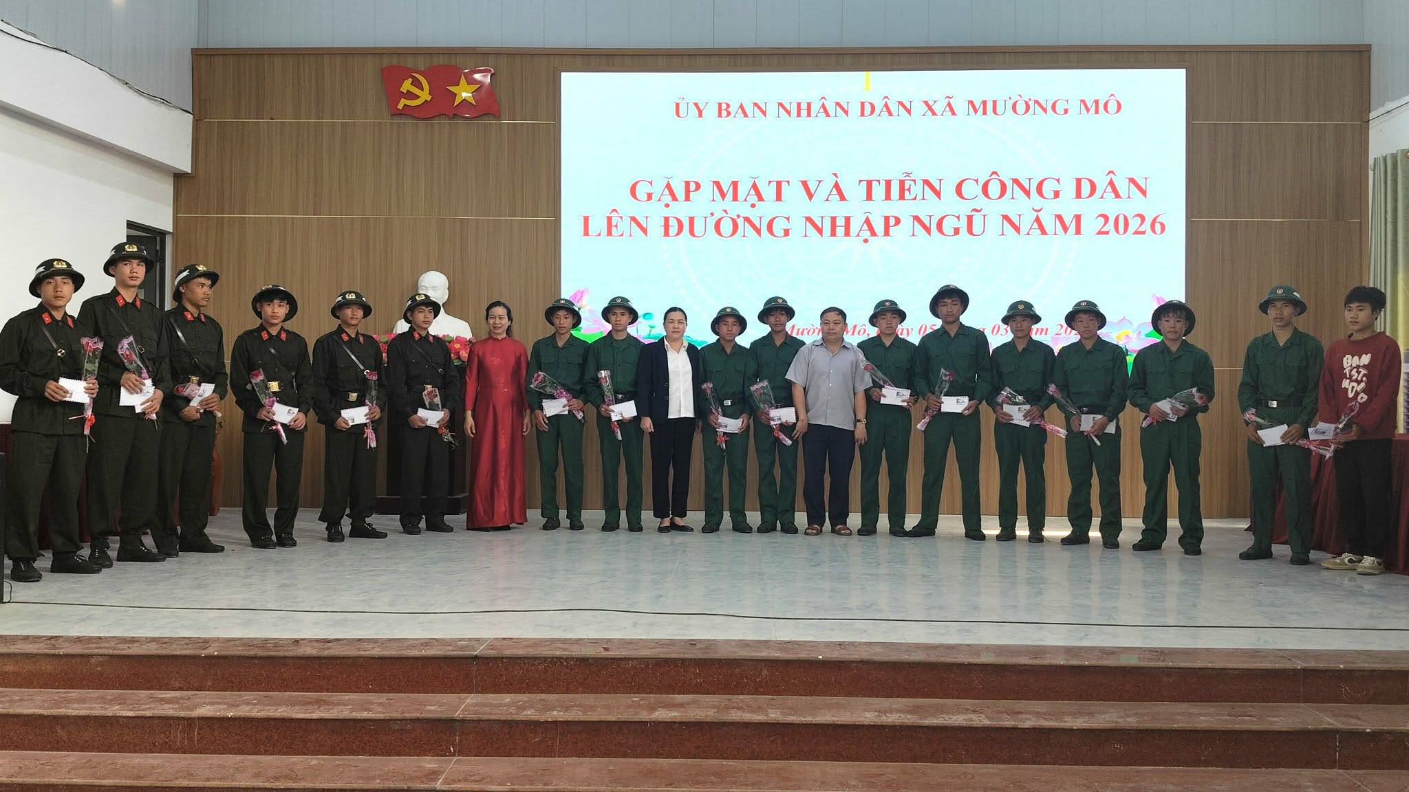 Xã Mường Mô gặp mặt tiễn tân binh lên đường nhập ngũ năm 2026