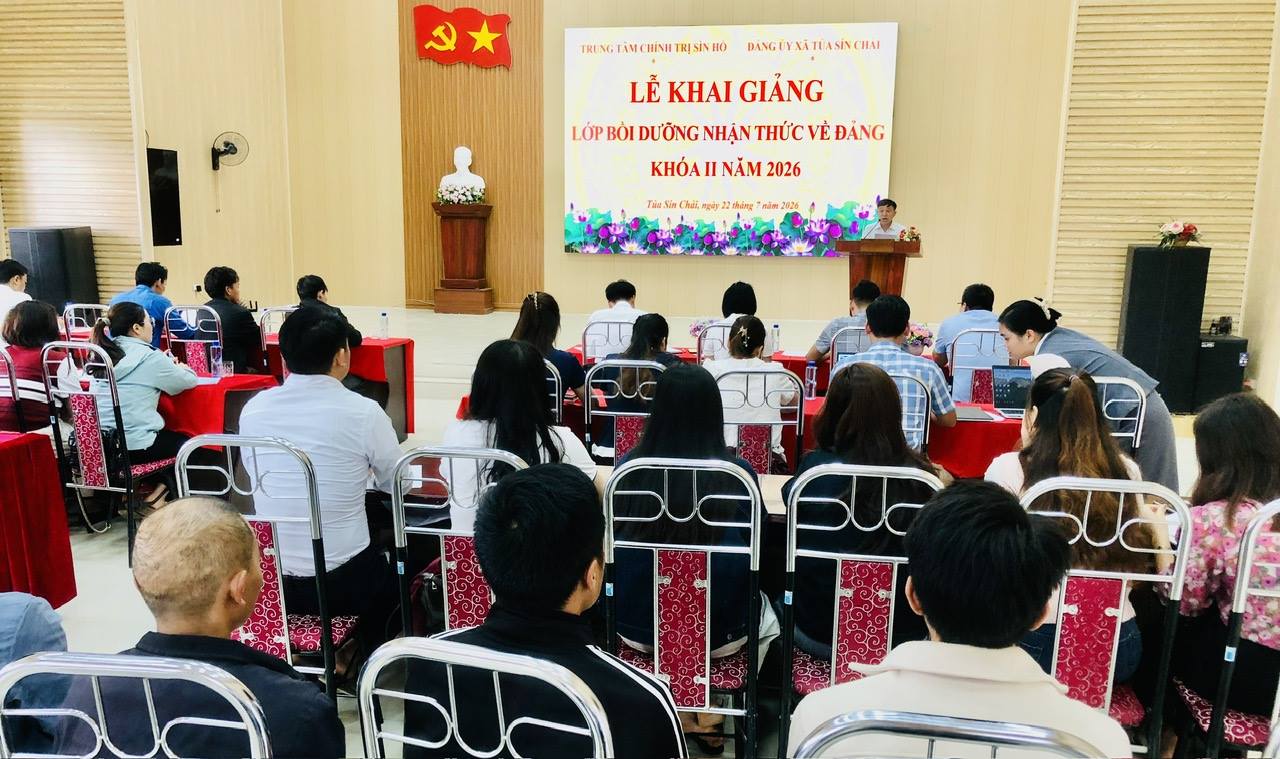 XÃ TỦA SÍN CHẢI KHAI GIẢNG LỚP BỒI DƯỠNG NHẬN THỨC VỀ ĐẢNG NĂM 2026