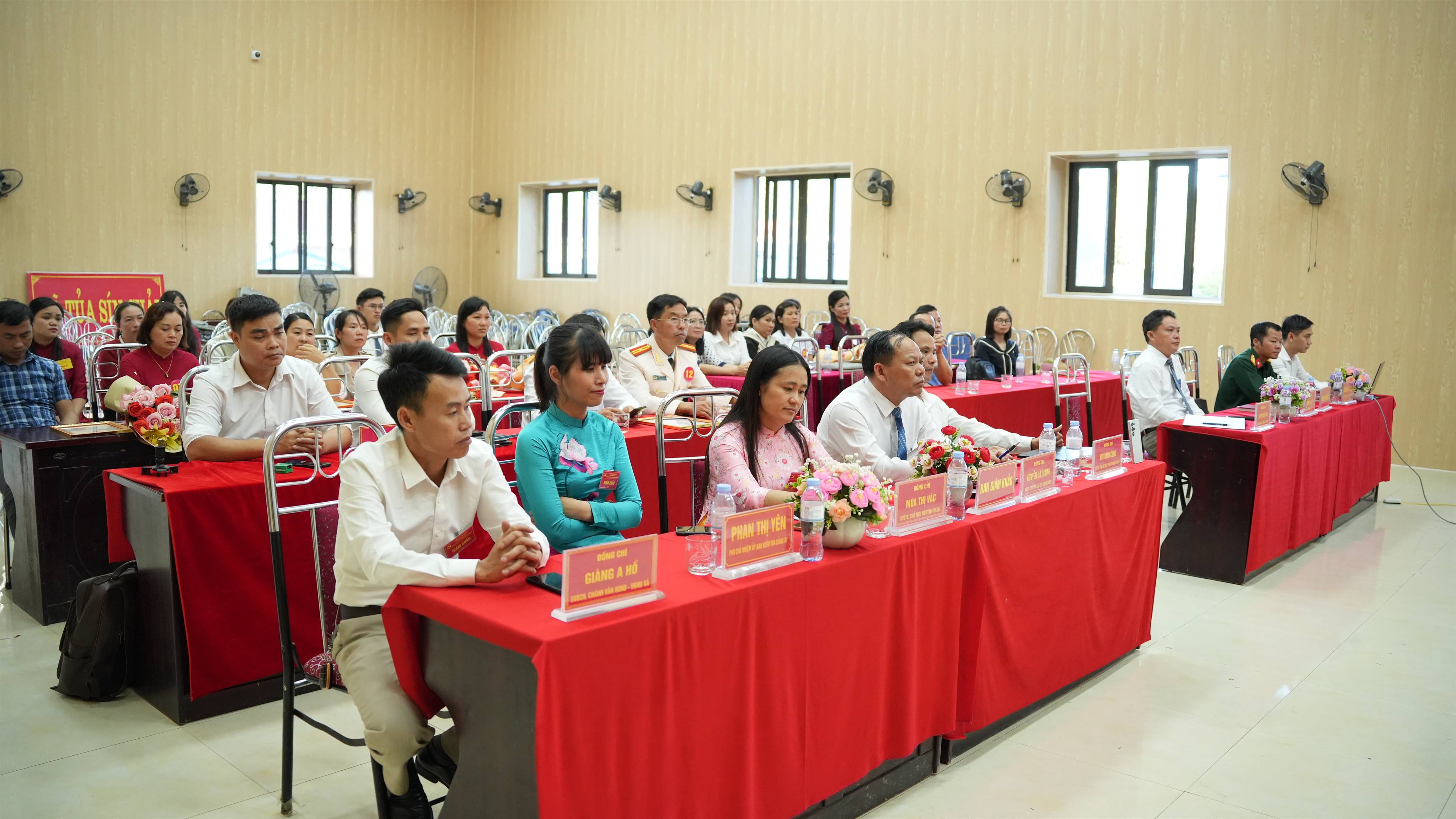 Đảng ủy xã Tủa Sín Chải tổ chức bế mạc Hội thi Báo cáo viên, tuyên truyền viên giỏi năm 2026.