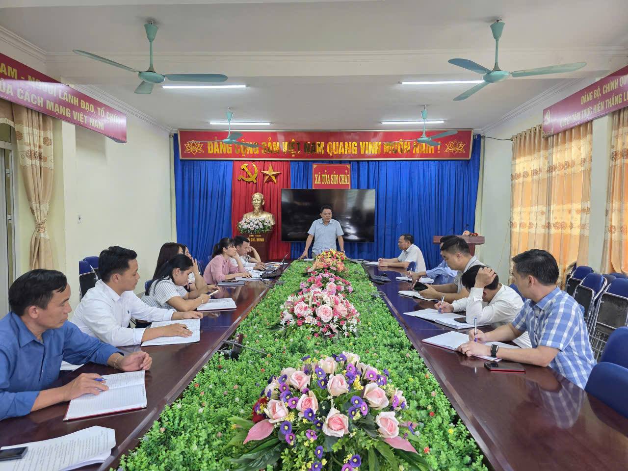 Ban Tổ chức Hội thi Báo cáo viên, Tuyên truyền viên xã Tủa Sín Chải tổ chức họp triển khai các nội dung cho hội thi
