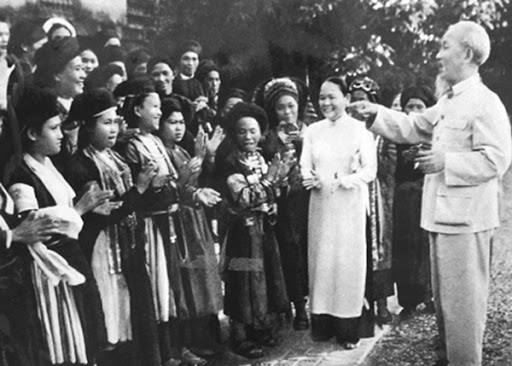 LÒNG TRÁCH NHIỆM VÀ CHÍ CẦU TIẾN