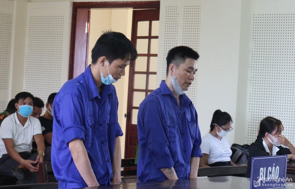 Anh-tin-bai