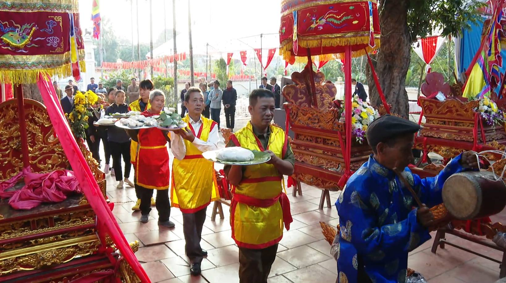 Ninh Bình: Triển khai thực hiện việc quản lý, bảo tồn, phát huy giá trị di sản văn hoá phi vật thể quốc gia Lễ hội Bánh dày đình Lục Giáp