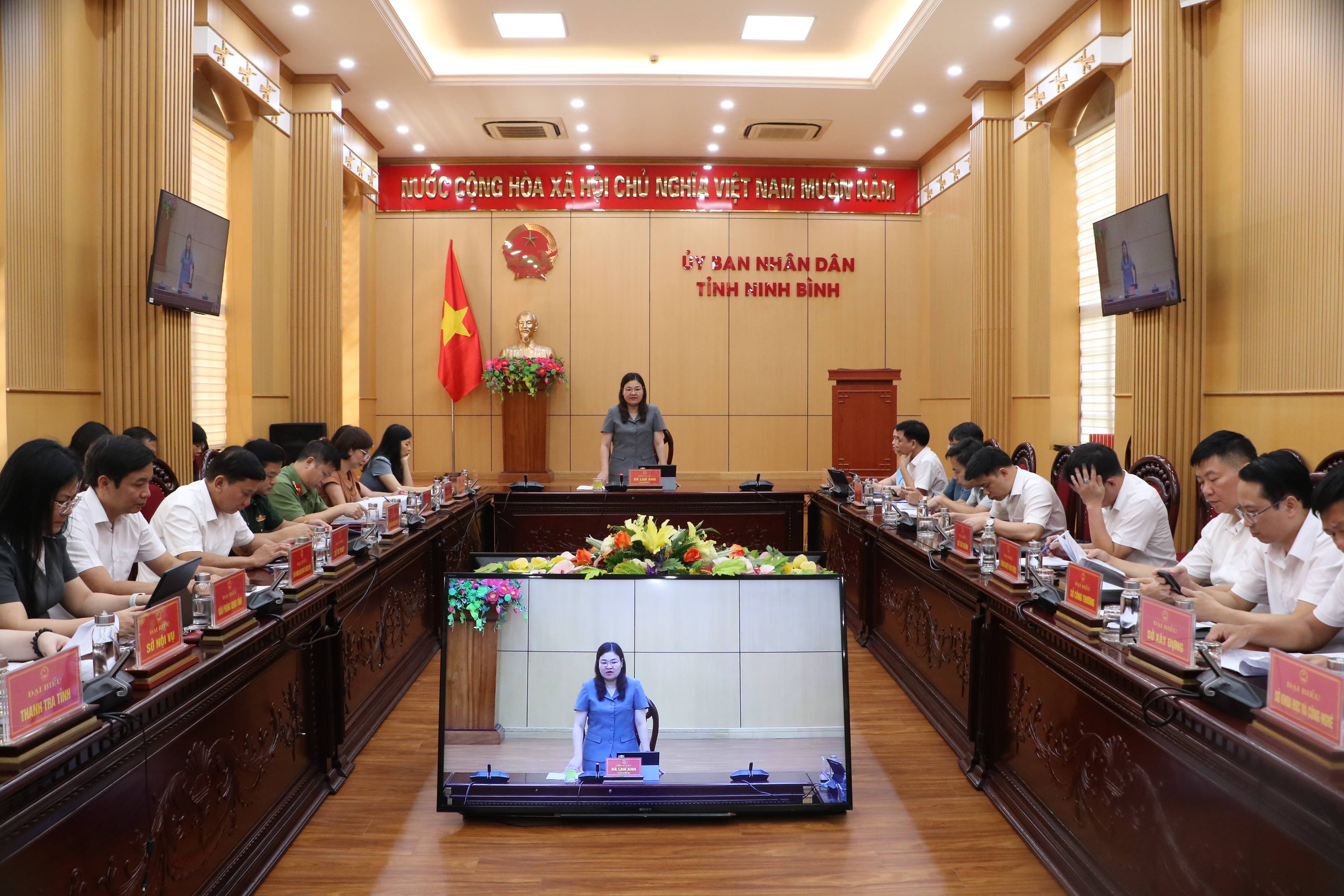 Hội nghị kiểm điểm tiến độ khám sức khỏe định kỳ, khám sàng lọc miễn phí cho người dân trên địa bàn tỉnh 