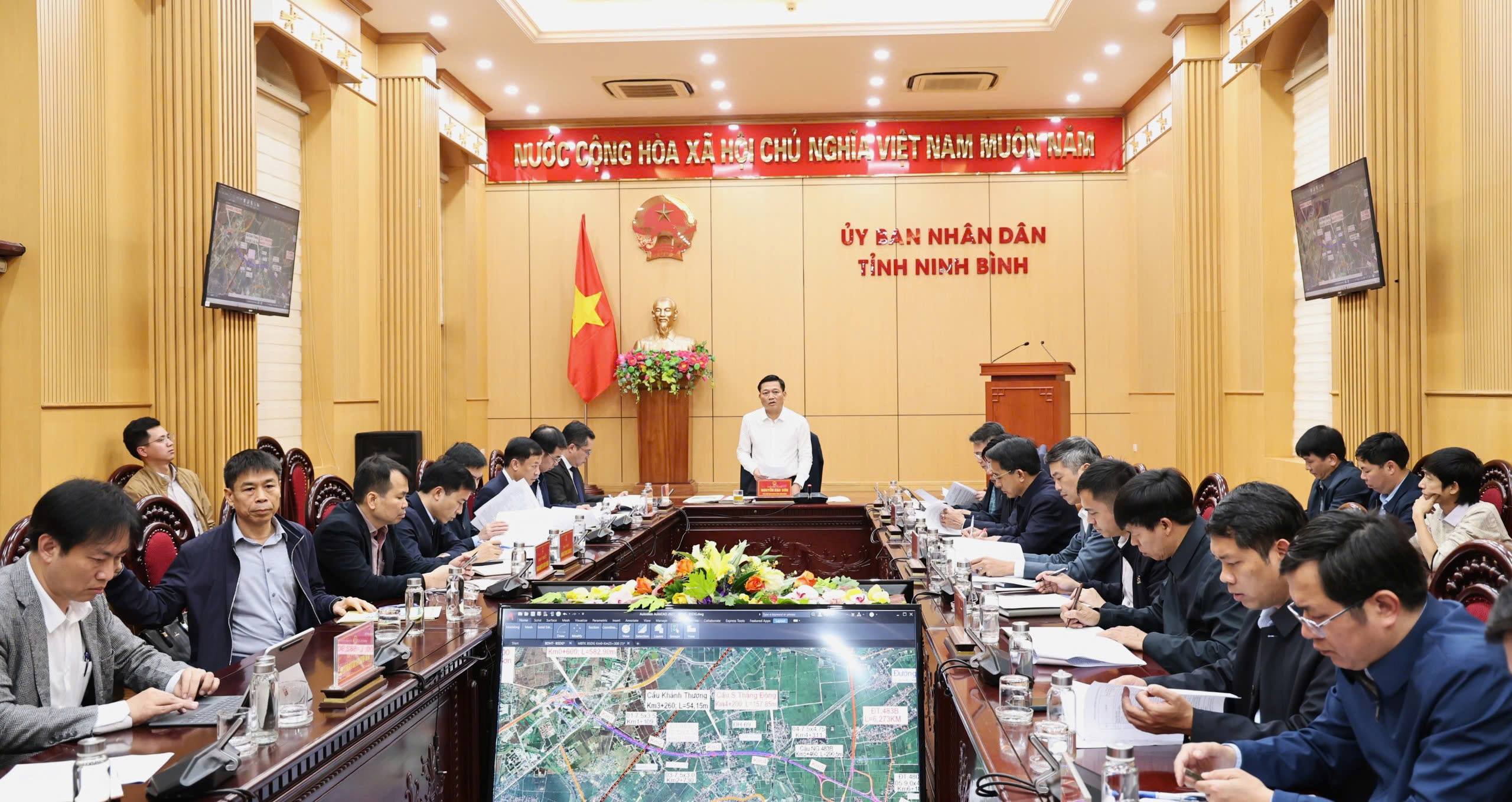 Đẩy nhanh tiến độ thực hiện Dự án tuyến đường  cao tốc Ninh Bình – Hải Phòng
