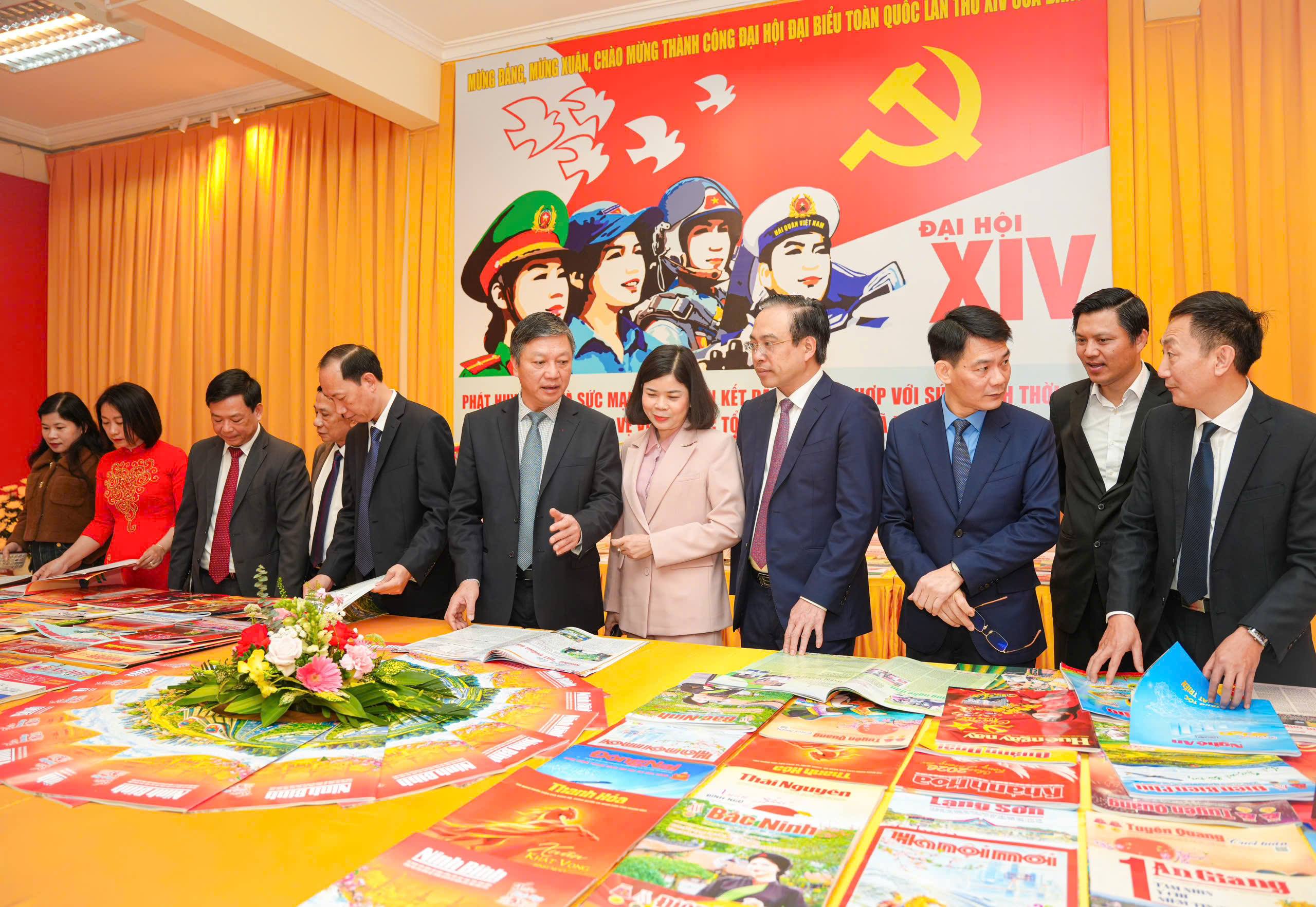anh tin bai