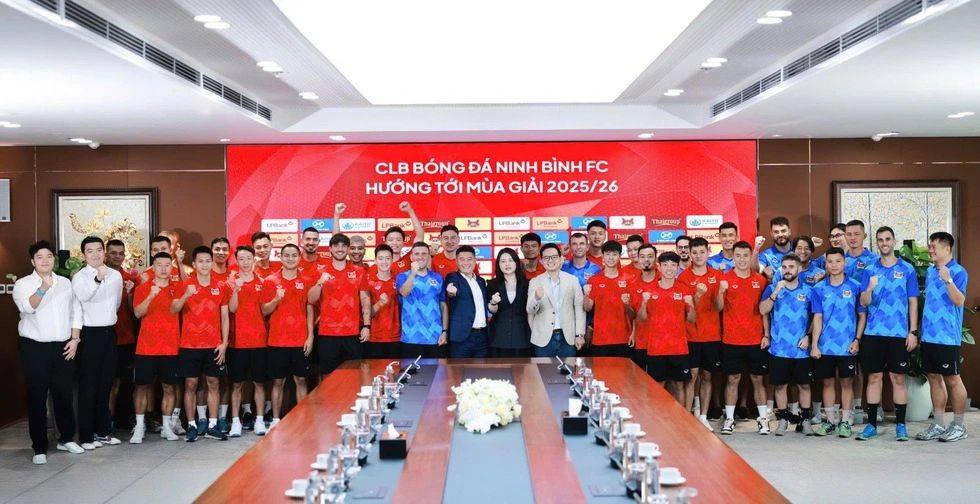 CLB Phù Đổng Ninh Bình chính thức đổi tên thành Ninh Bình FC, sẵn sàng chinh phục V.League 1