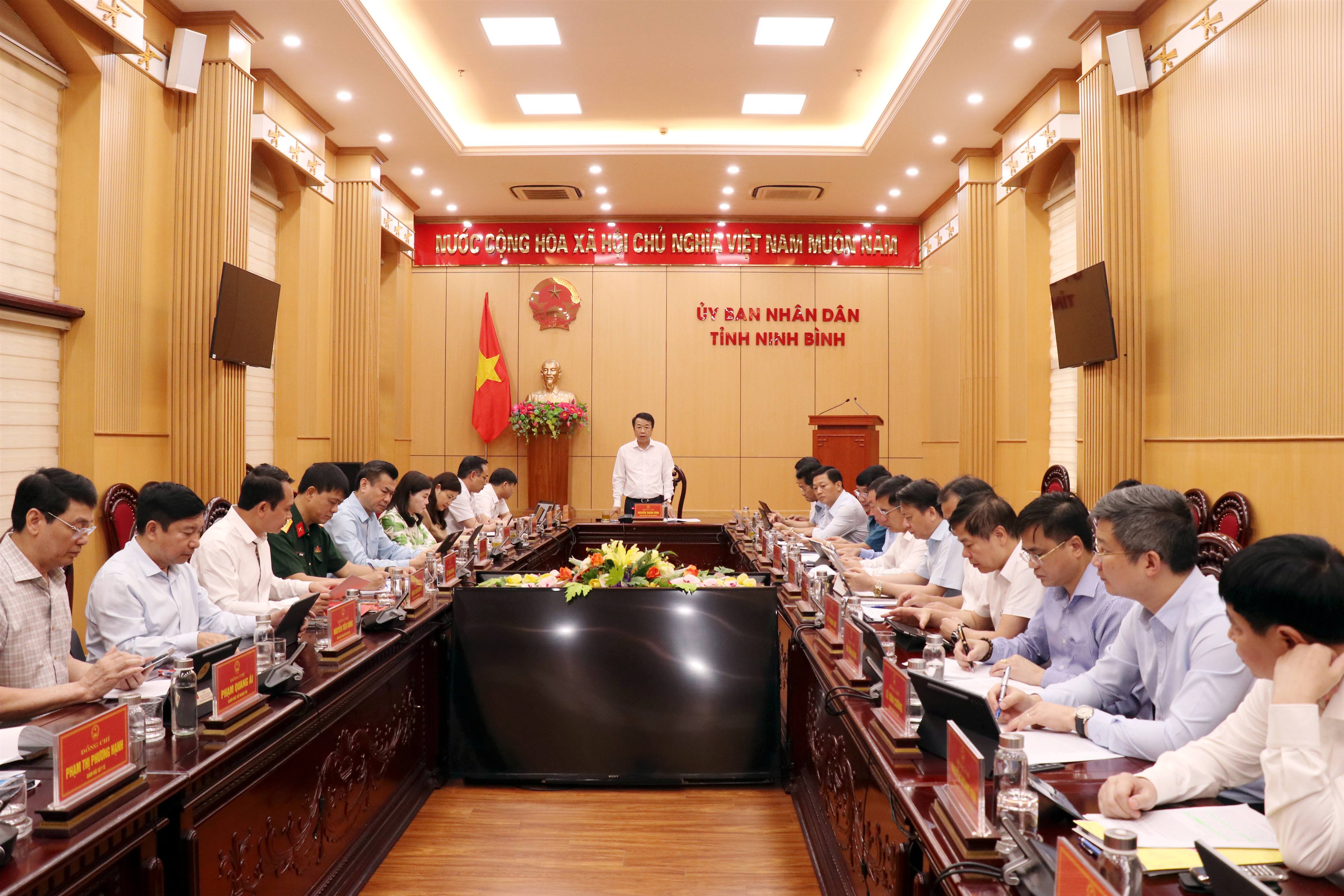 UBND tỉnh họp phiên thường kỳ tháng 4: Nhiều kết quả tích cực trên các lĩnh vực