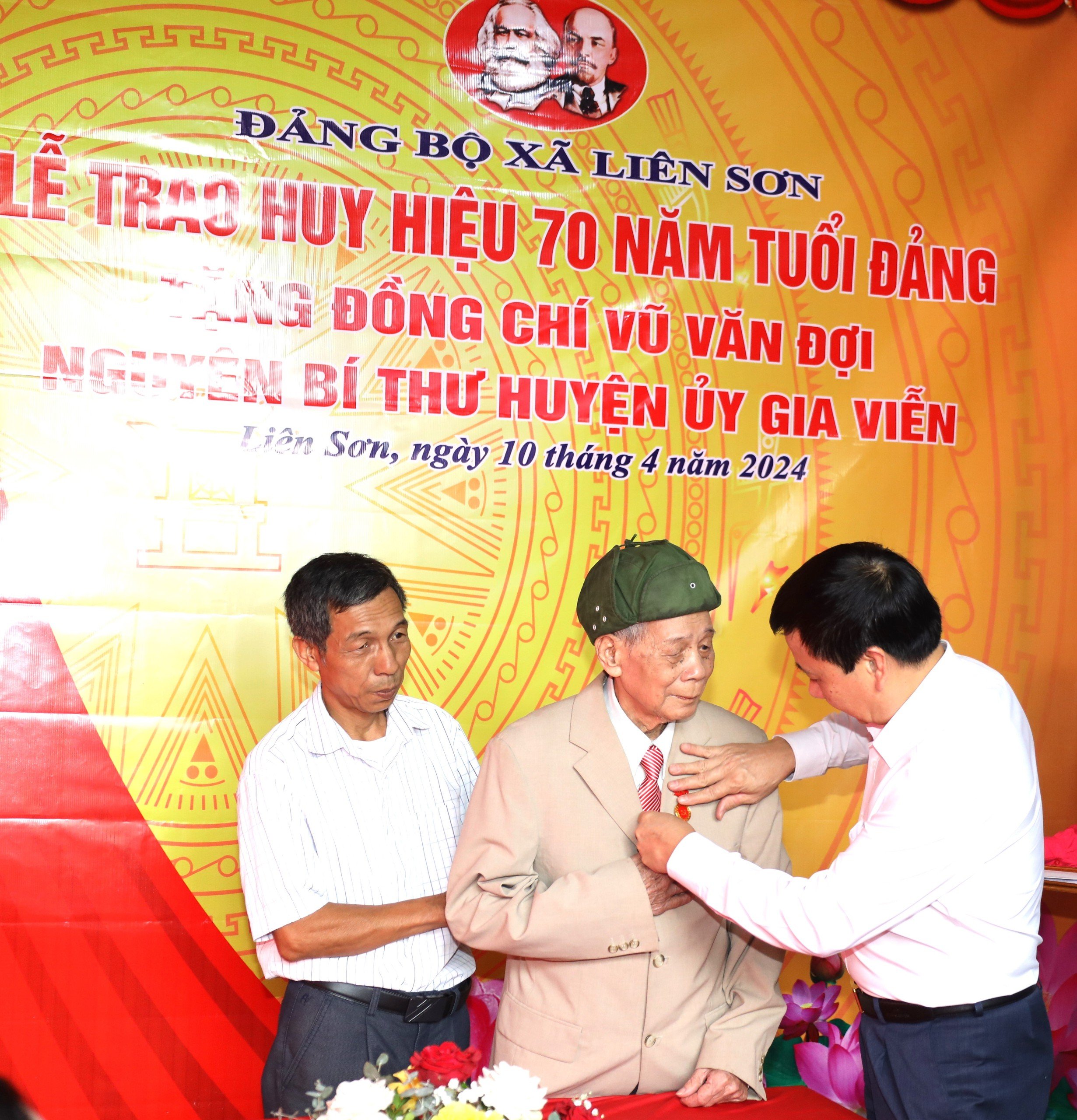 anh tin bai