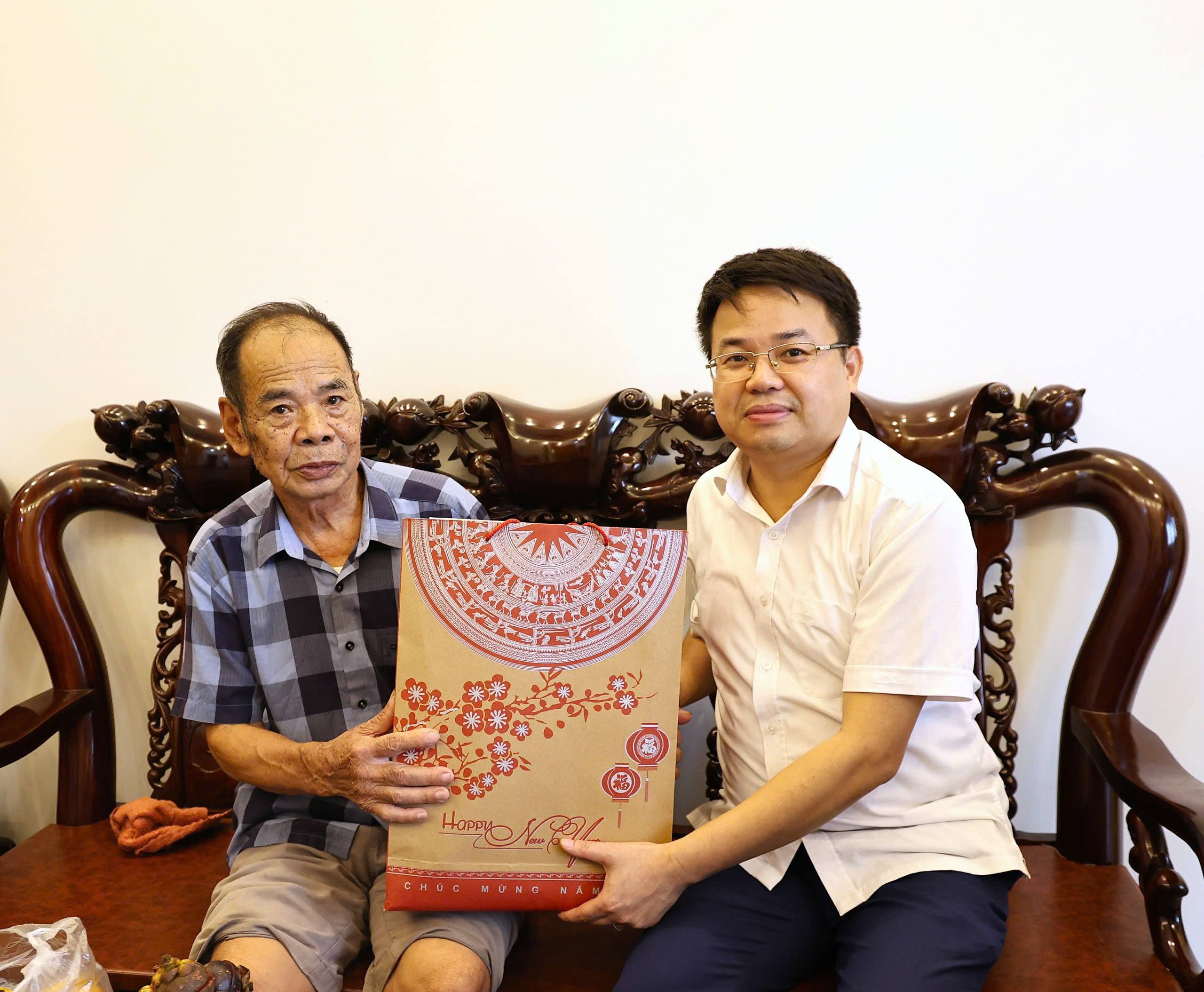 anh tin bai