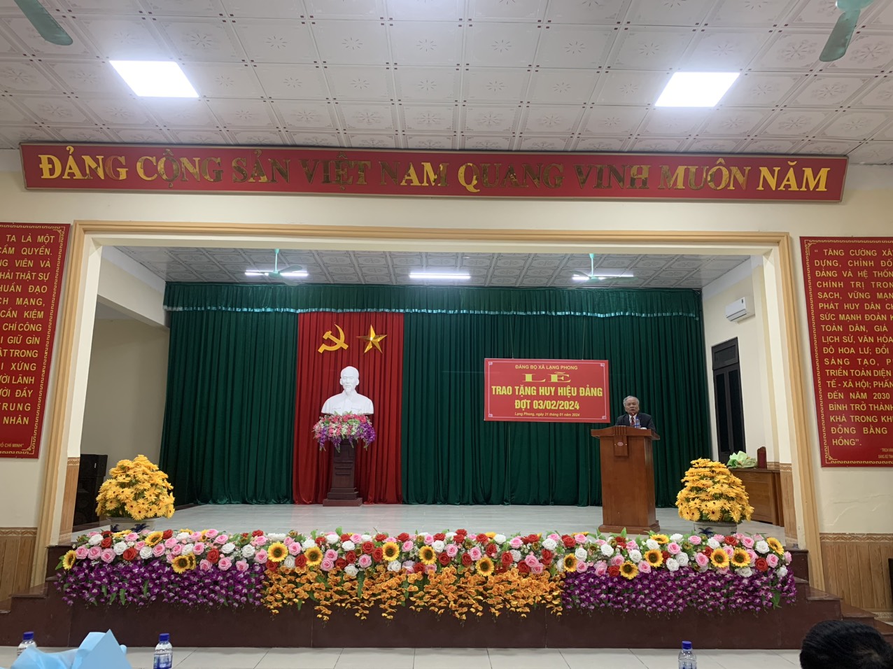 anh tin bai