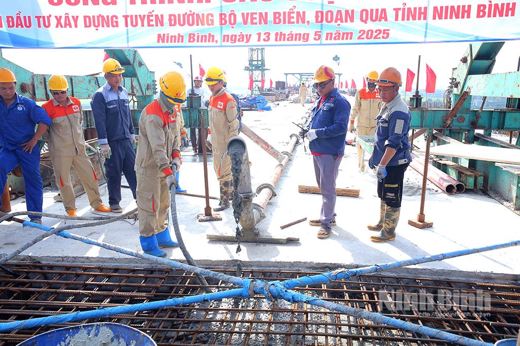 Ninh Bình: đẩy nhanh tiến độ đầu tư xây dựng hệ thống đường bộ ven biển