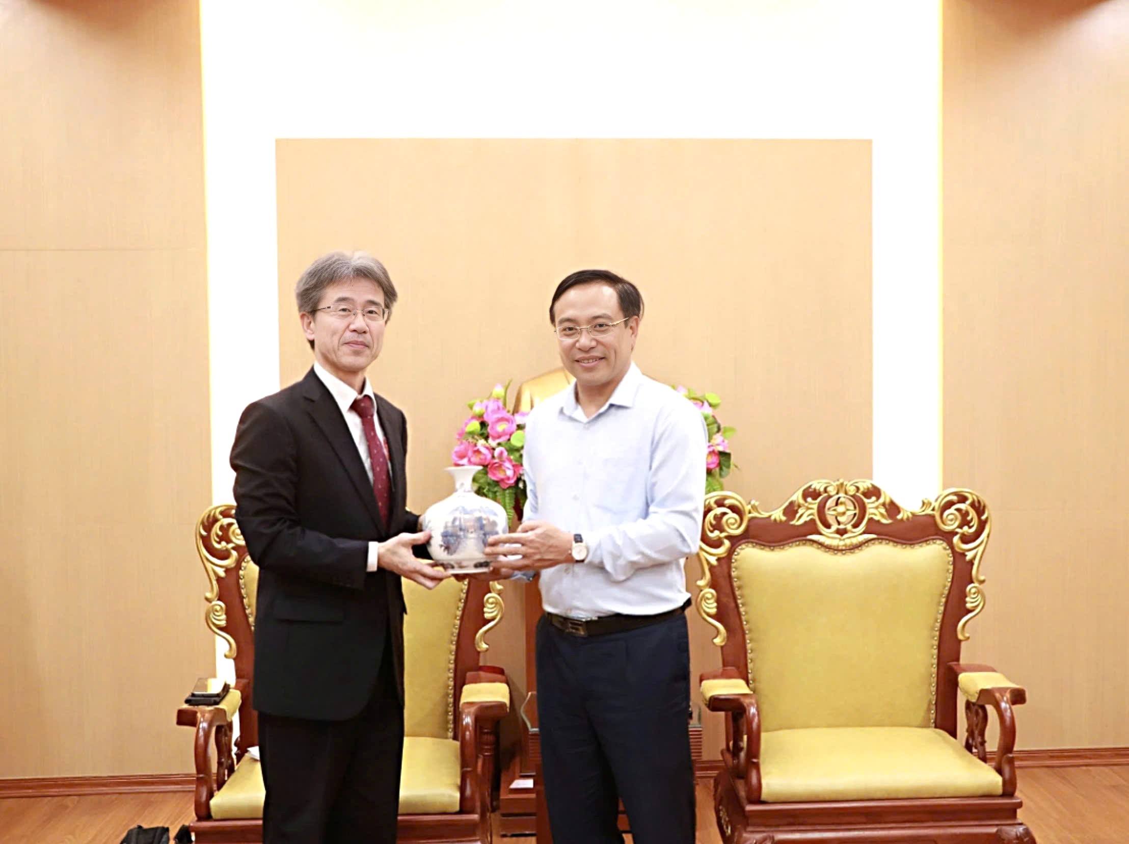anh tin bai