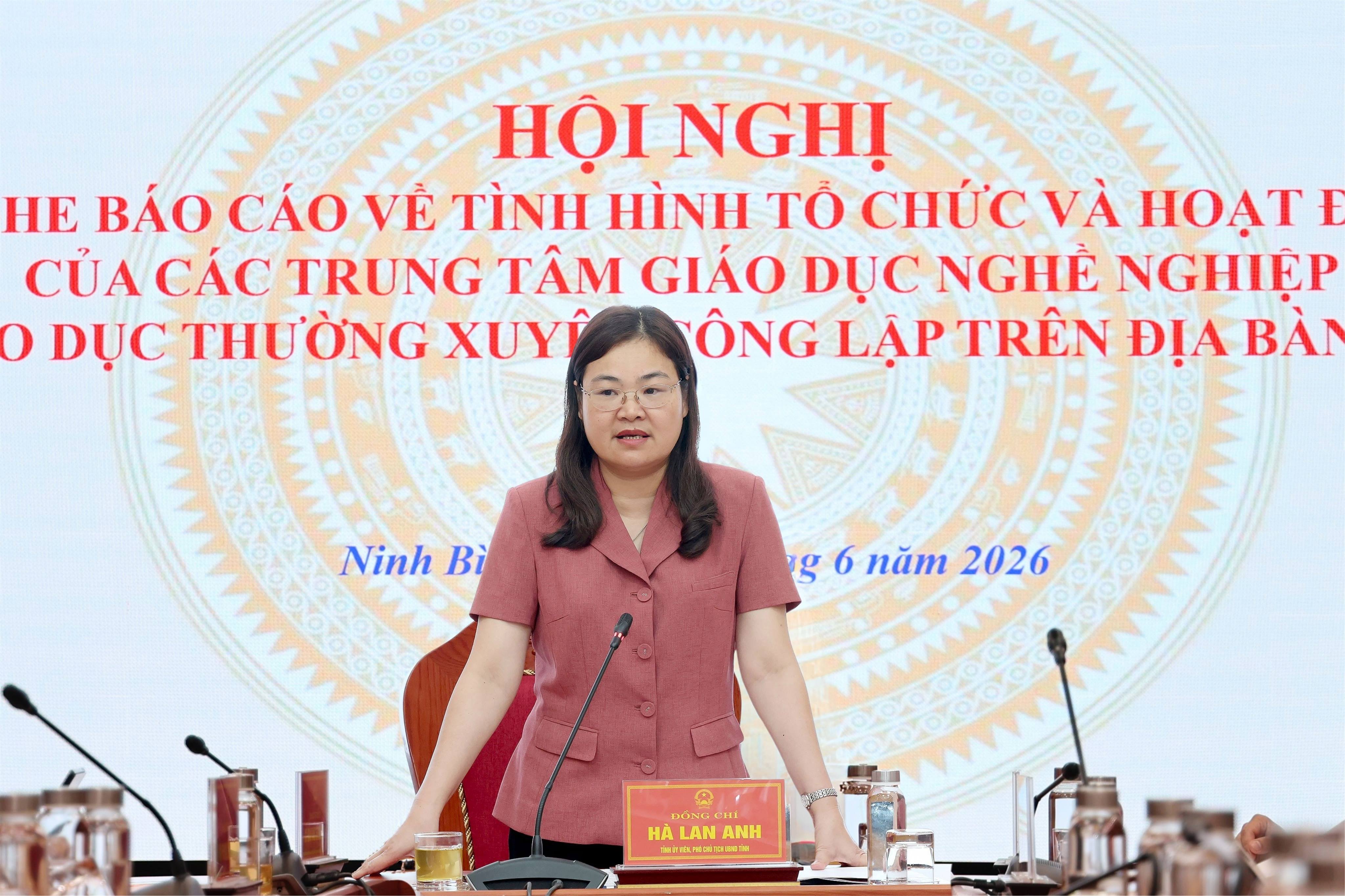 UBND Link vào nghe báo cáo, bàn giải pháp cho các trung tâm GDNN-GDTX công lập