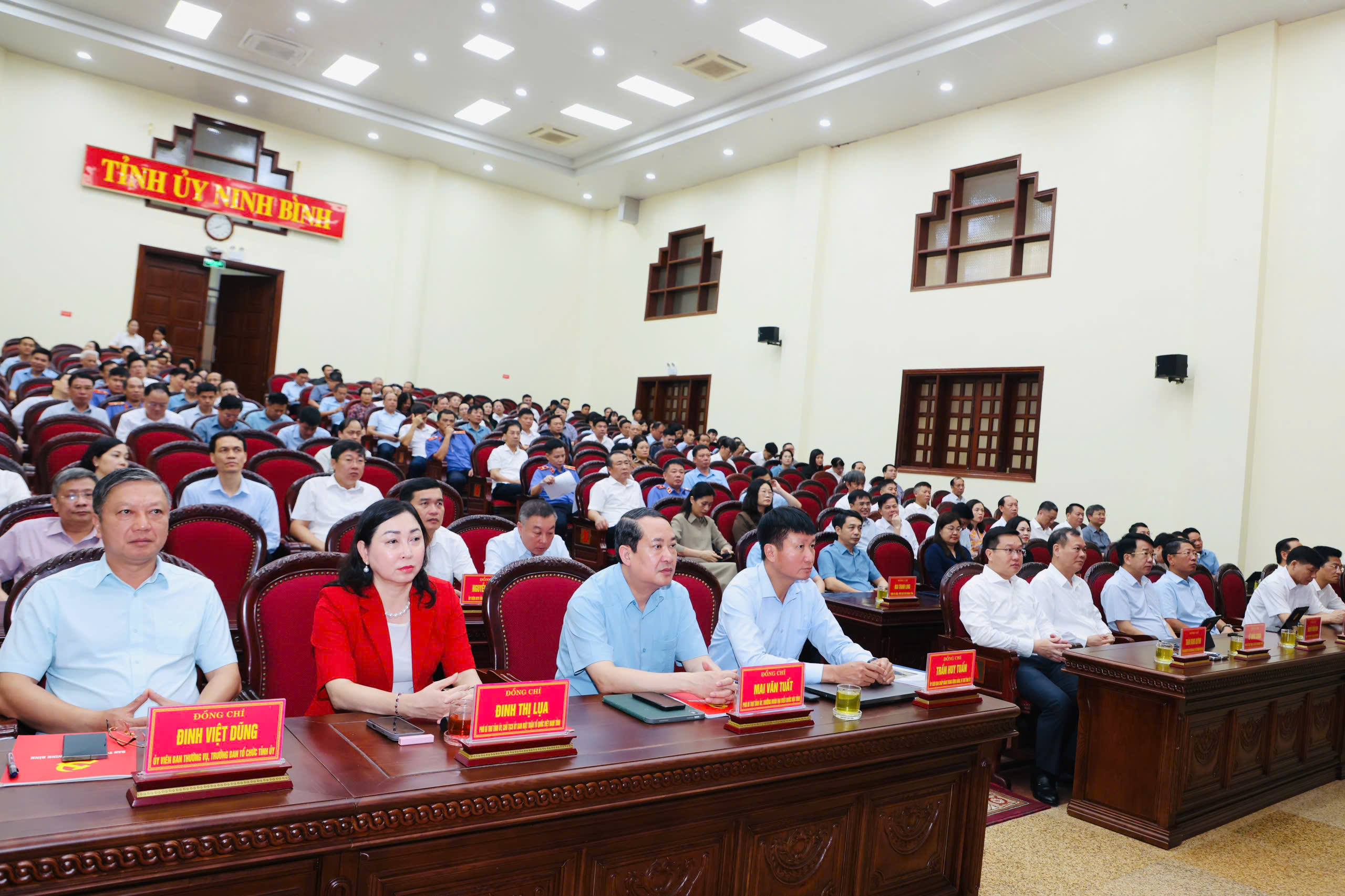 Hội nghị toàn quốc quán triệt, triển khai Nghị quyết số 10-NQ/TW về phát triển kinh tế có vốn Bắn Cá Dubai palace nước ngoài