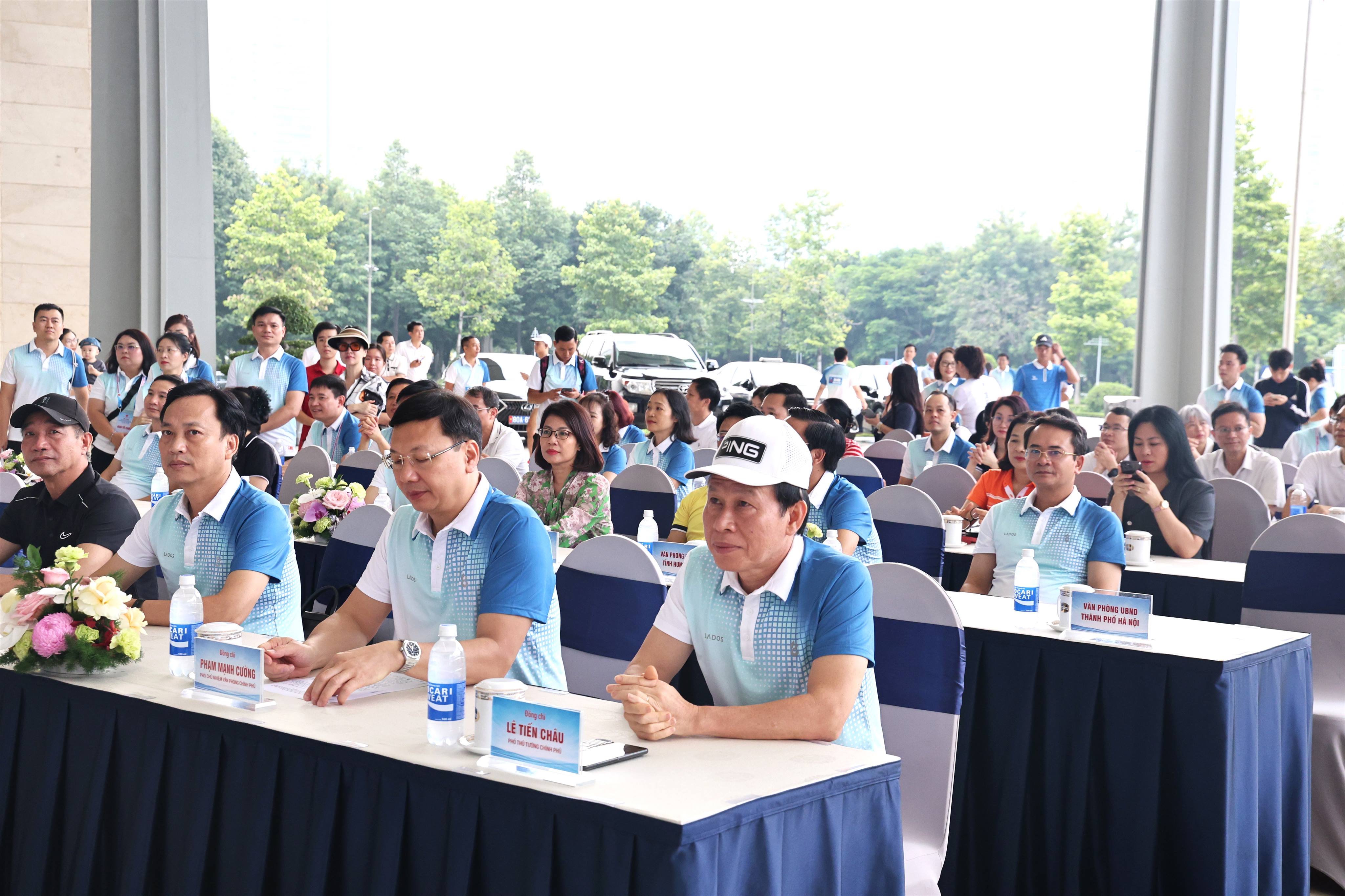 Đoàn Văn phòng UBND tỉnh Ninh Bình tham gia Hội thao giao lưu chào mừng 81 năm Ngày truyền thống Văn phòng 
