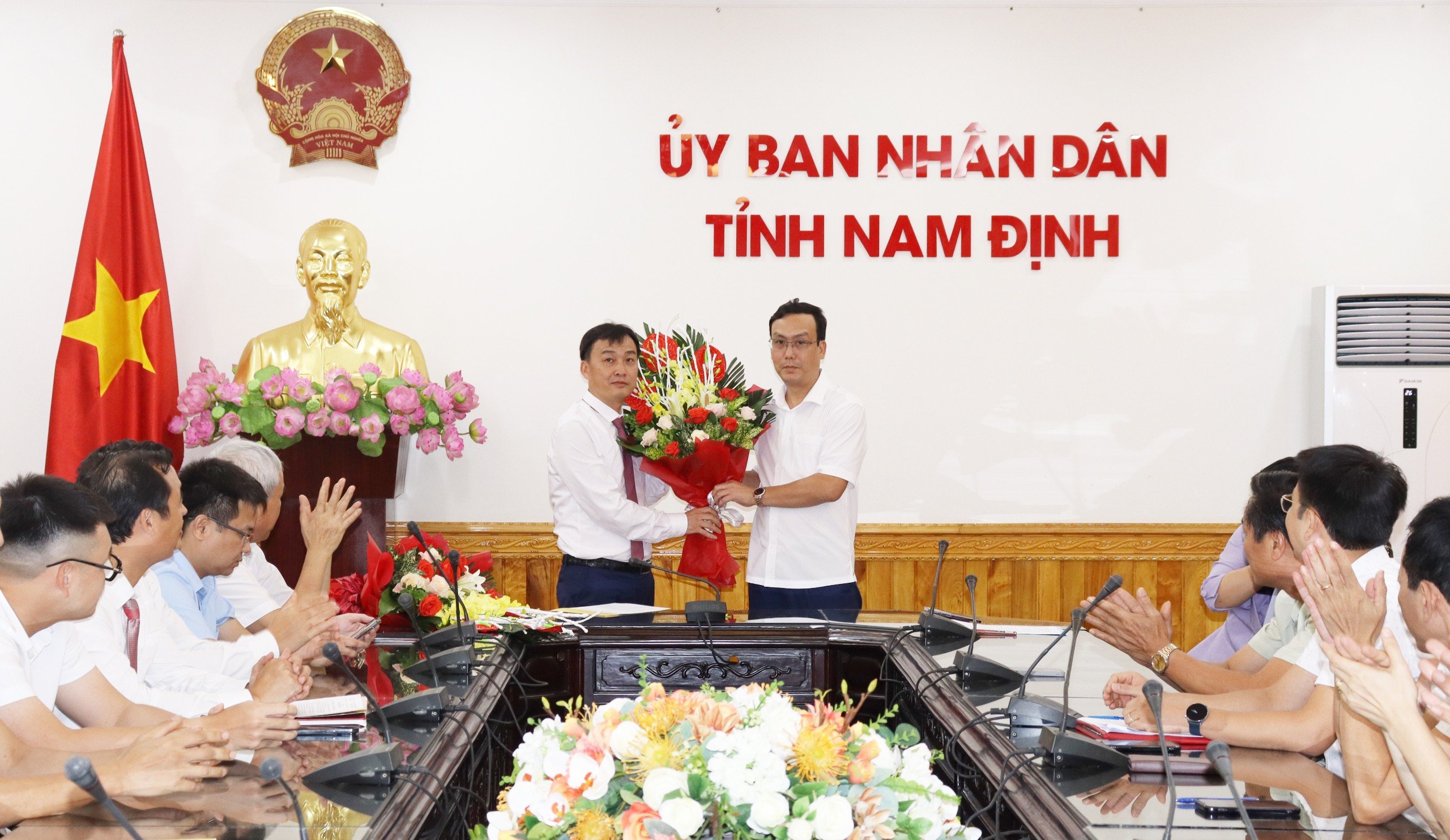 anh tin bai