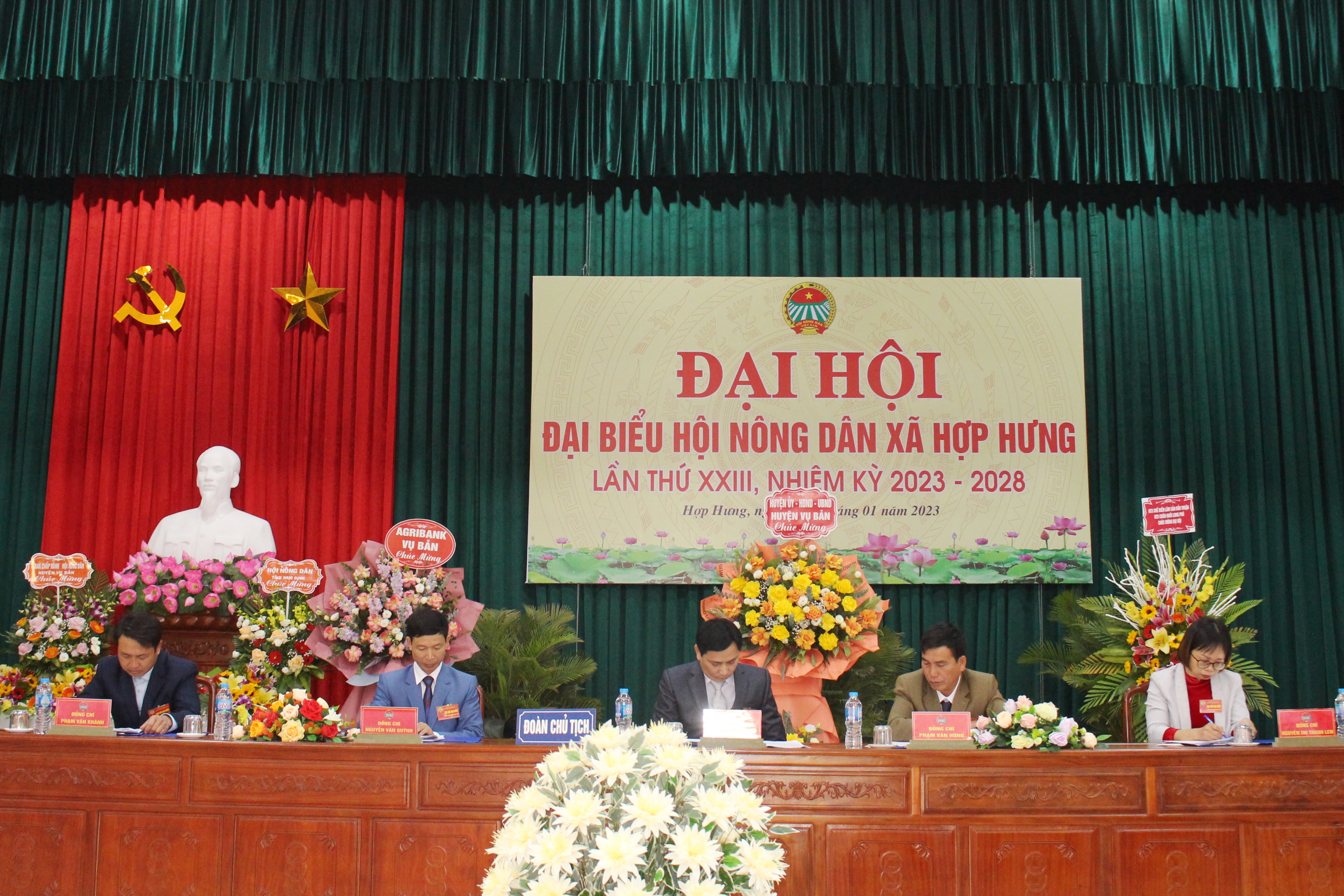 anh tin bai