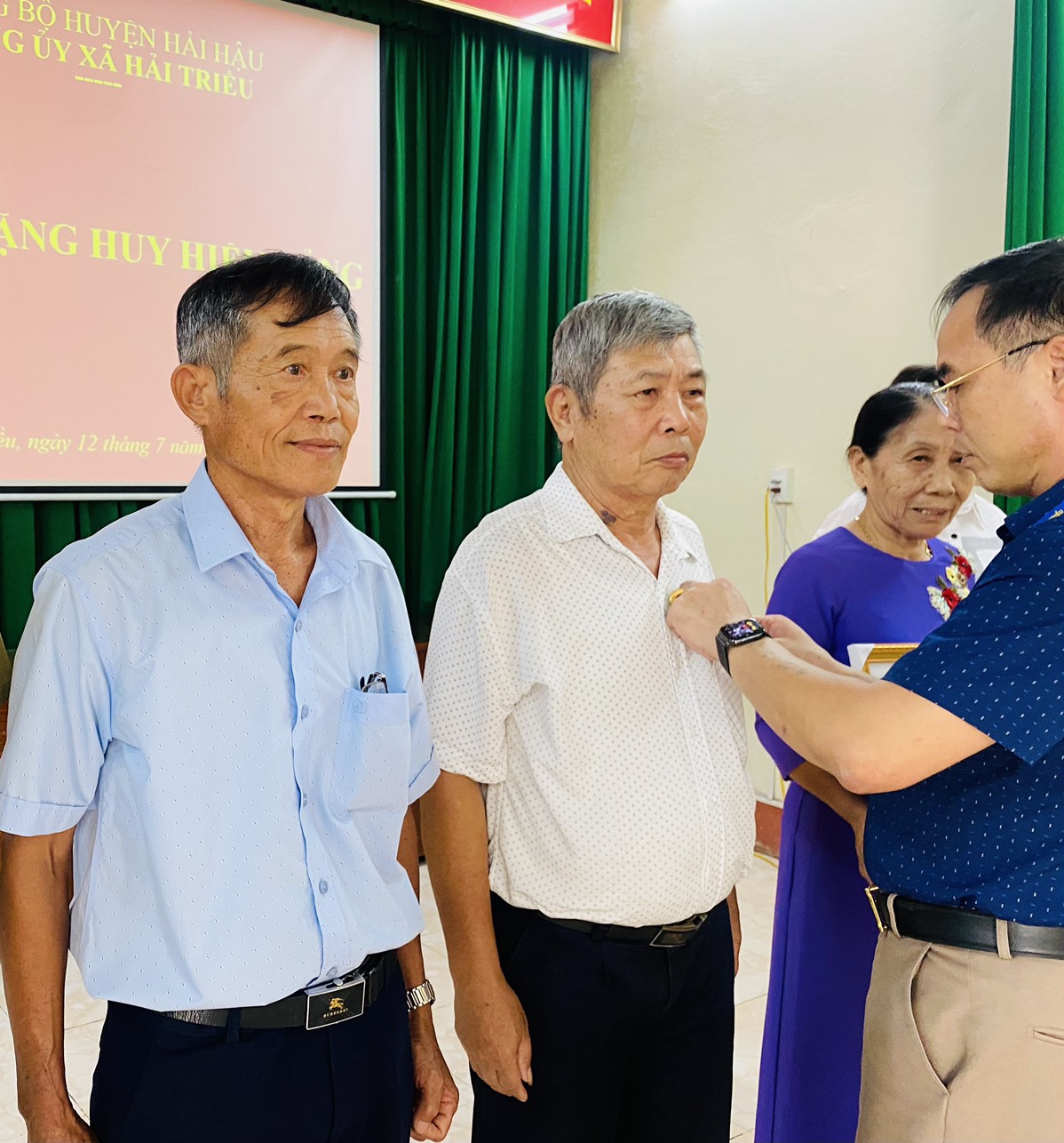 anh tin bai