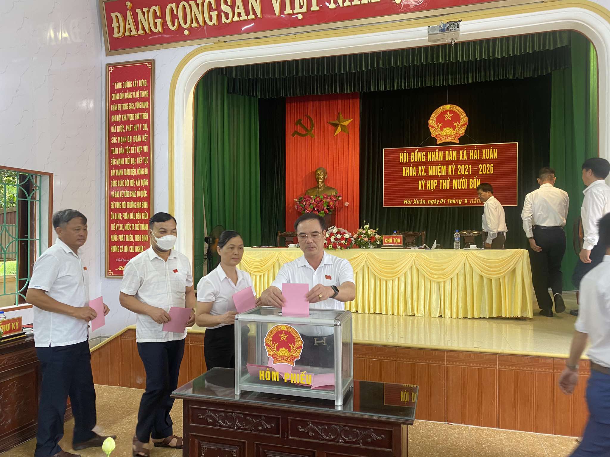 anh tin bai