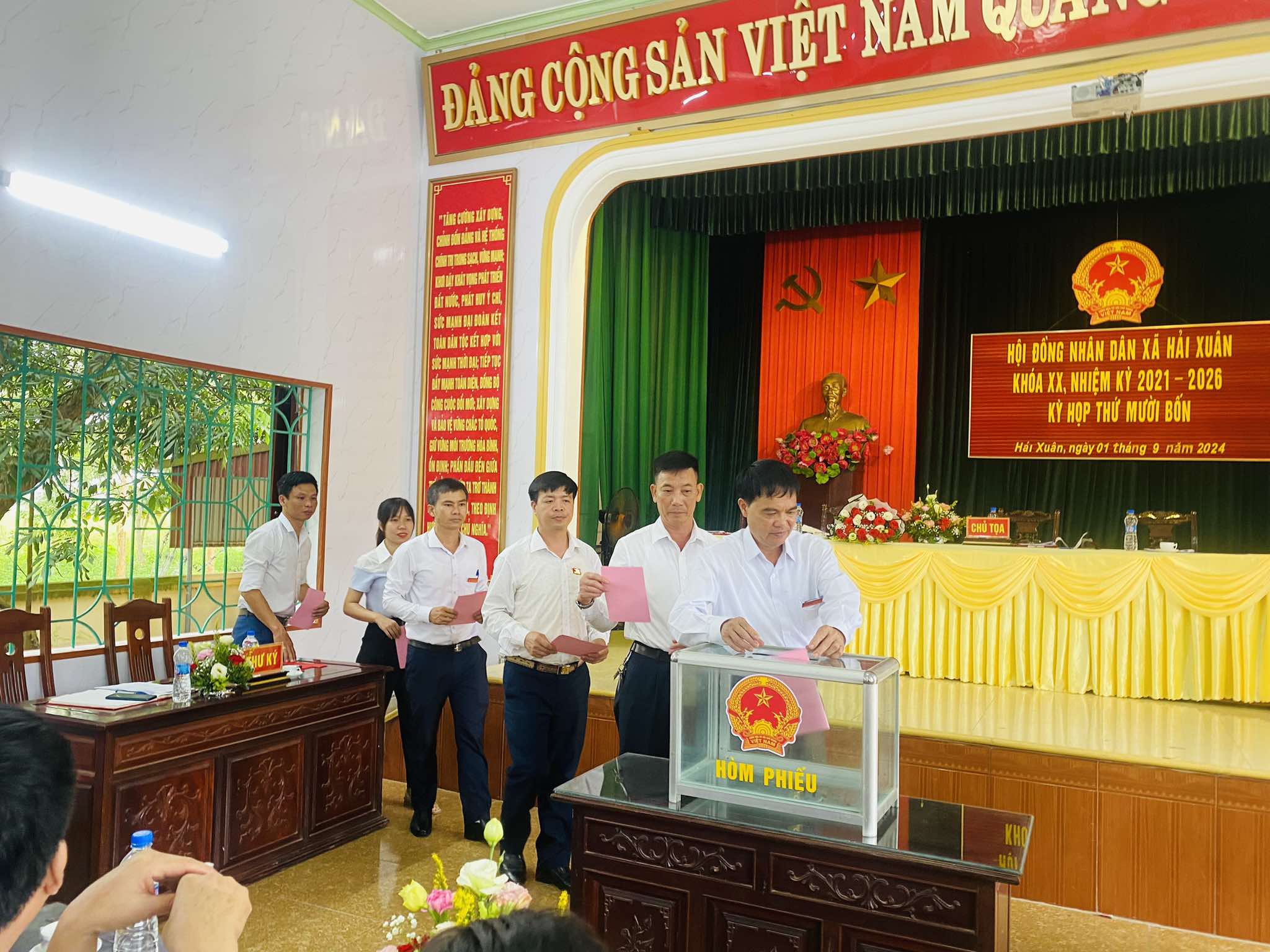 anh tin bai