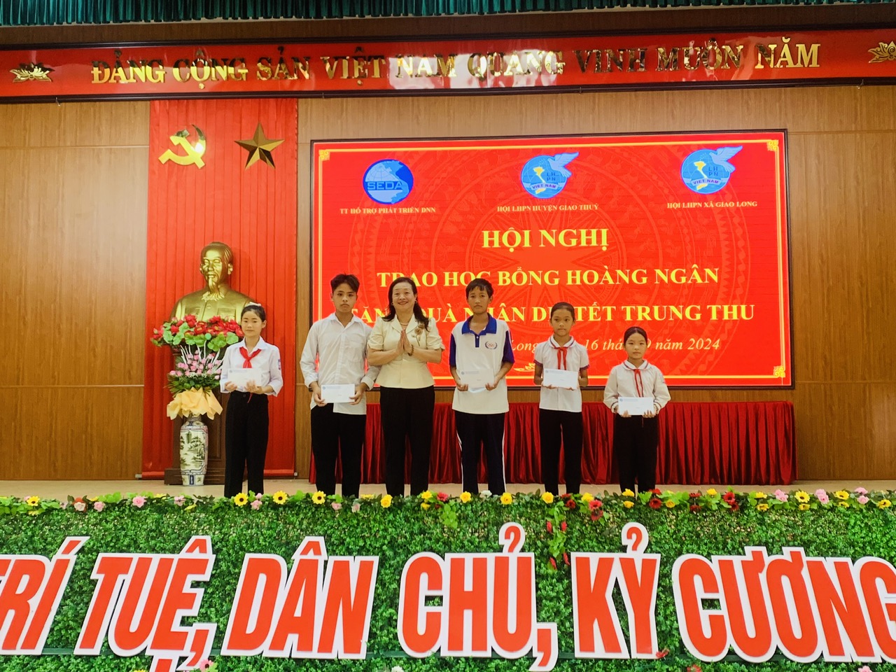 anh tin bai