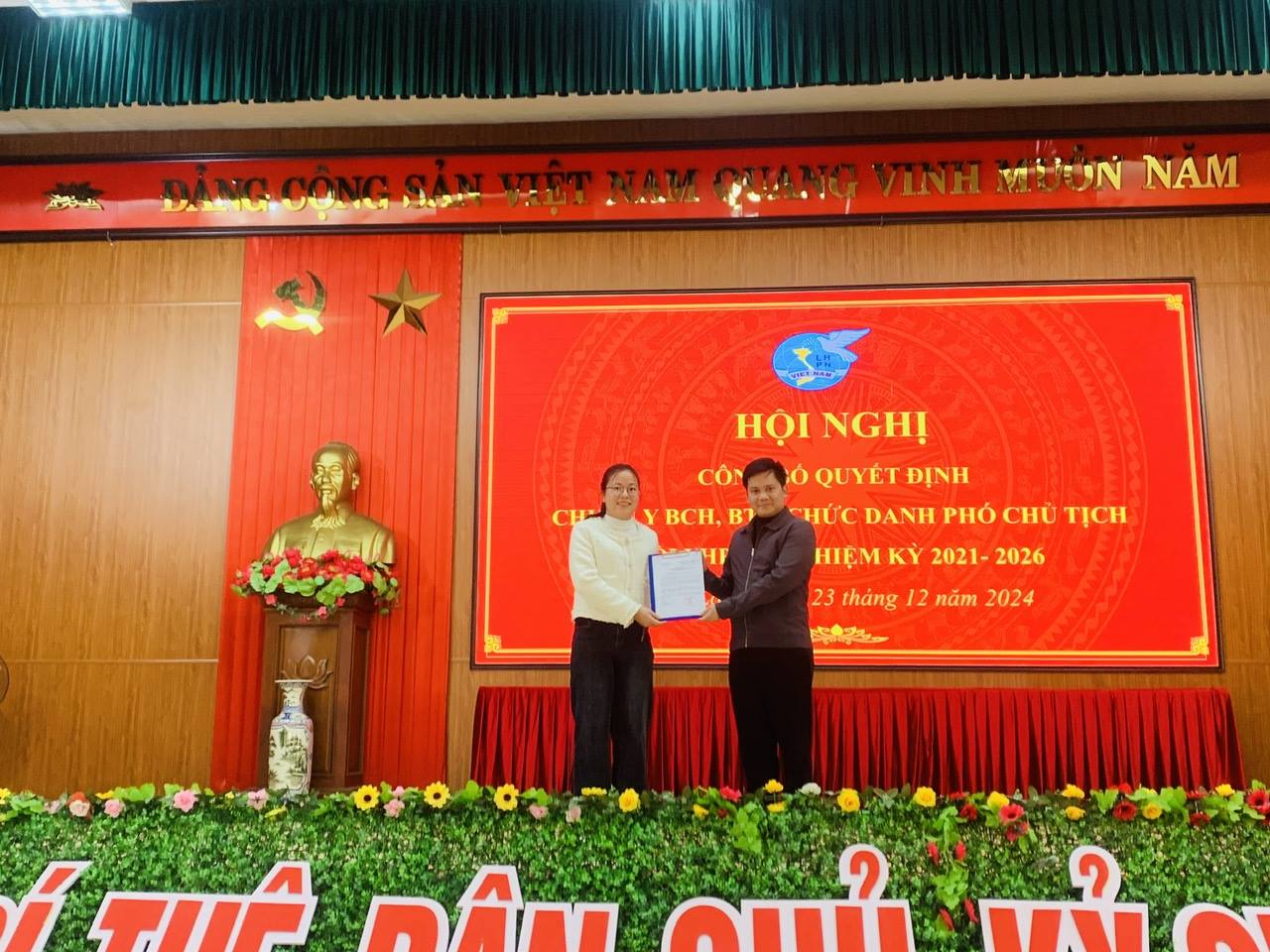 anh tin bai