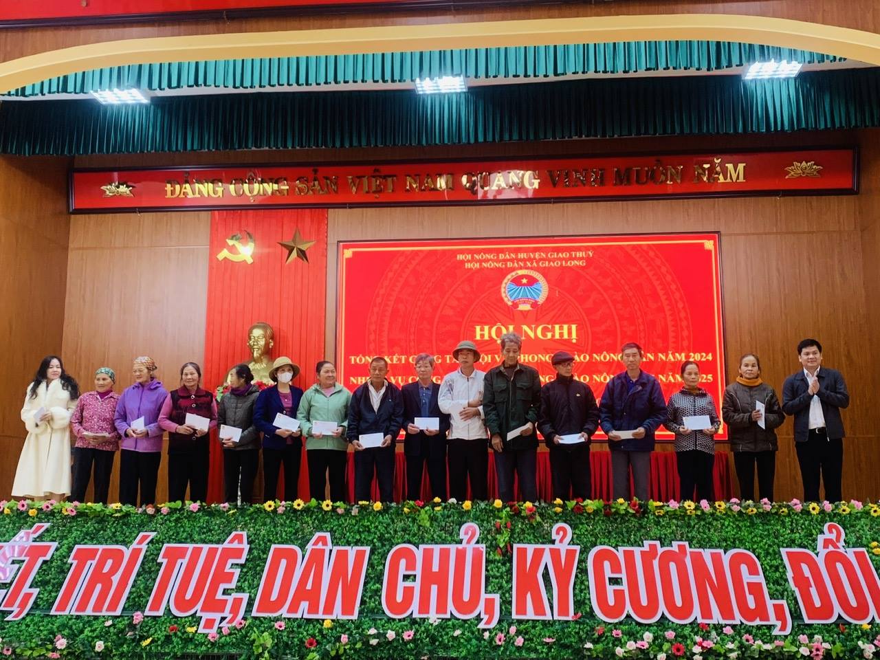 anh tin bai