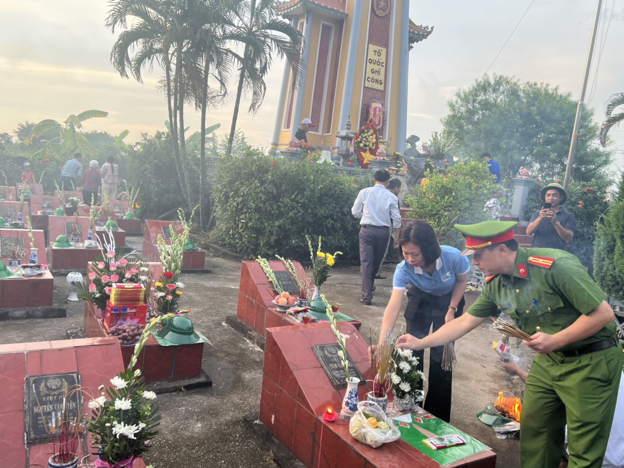anh tin bai