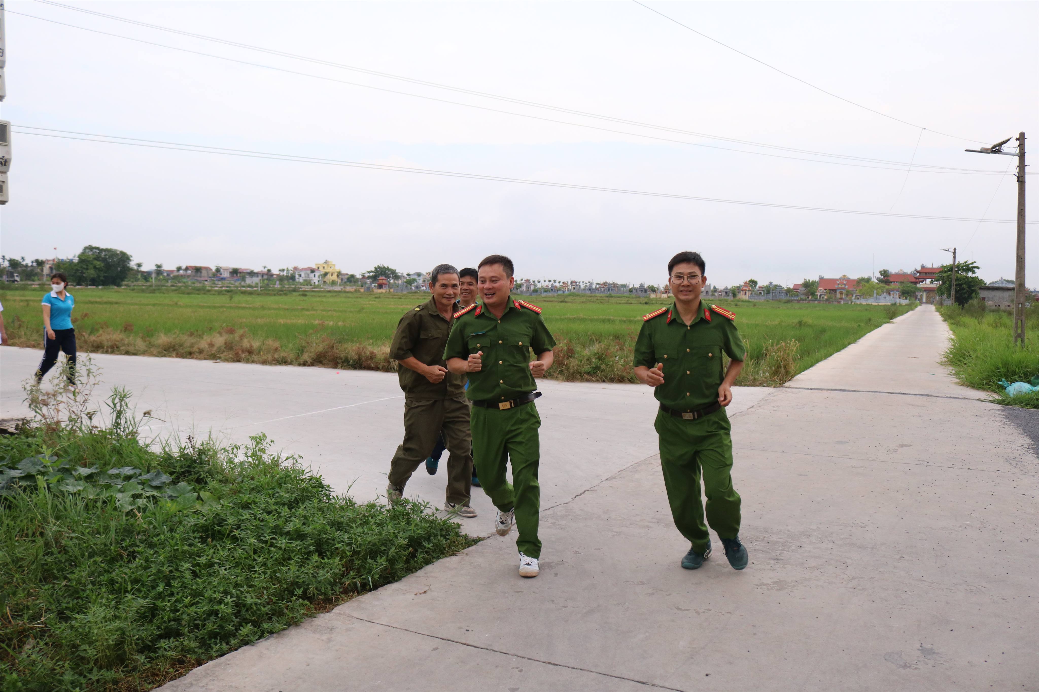 anh tin bai