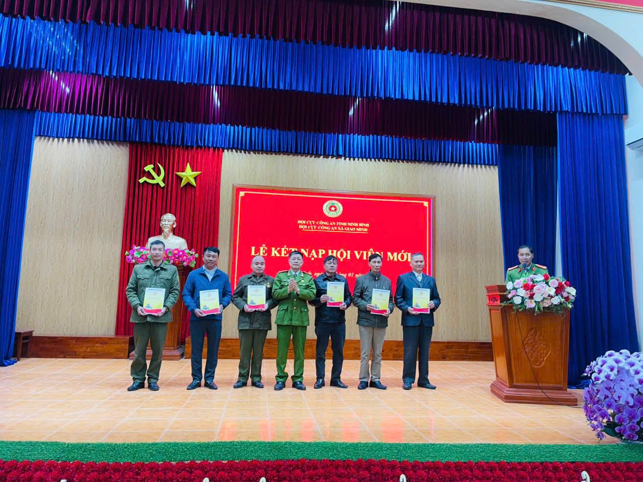 anh tin bai