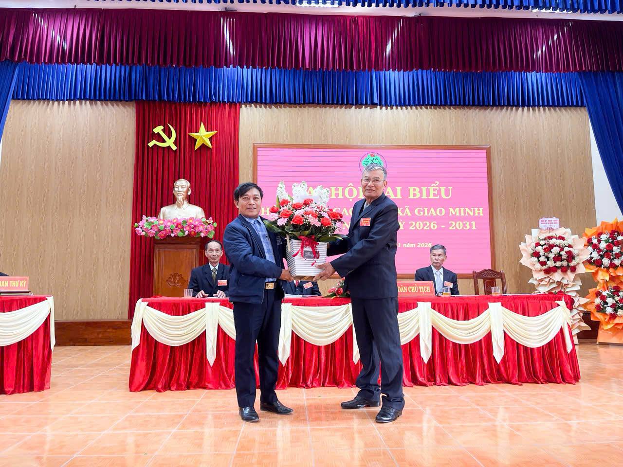 anh tin bai