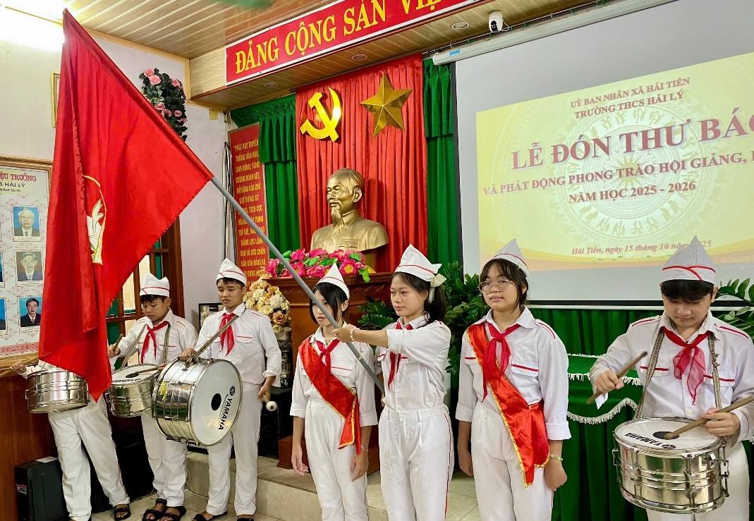 TRƯỜNG THCS HẢI LÝ TỔ CHỨC LỄ ĐÓN THƯ BÁC VÀ PHÁT ĐỘNG PHONG TRÀO HỘI GIẢNG, HỘI HỌC TRƯỜNG THCS HẢI LÝ TỔ CHỨC LỄ ĐÓN THƯ BÁC VÀ PHÁT ĐỘNG PHONG TRÀO HỘI GIẢNG, HỘI HỌC