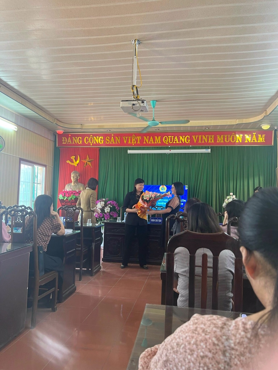 anh tin bai