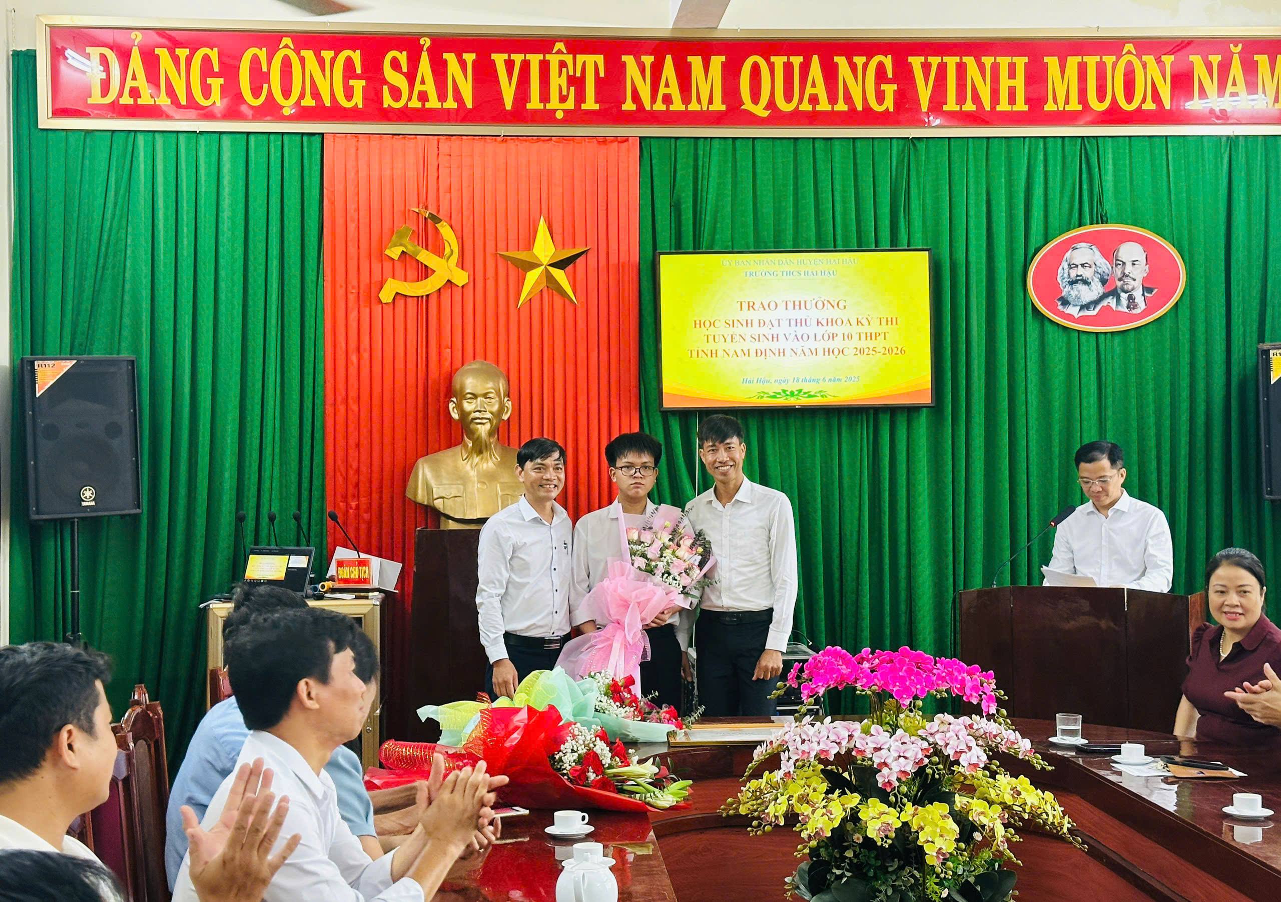 anh tin bai