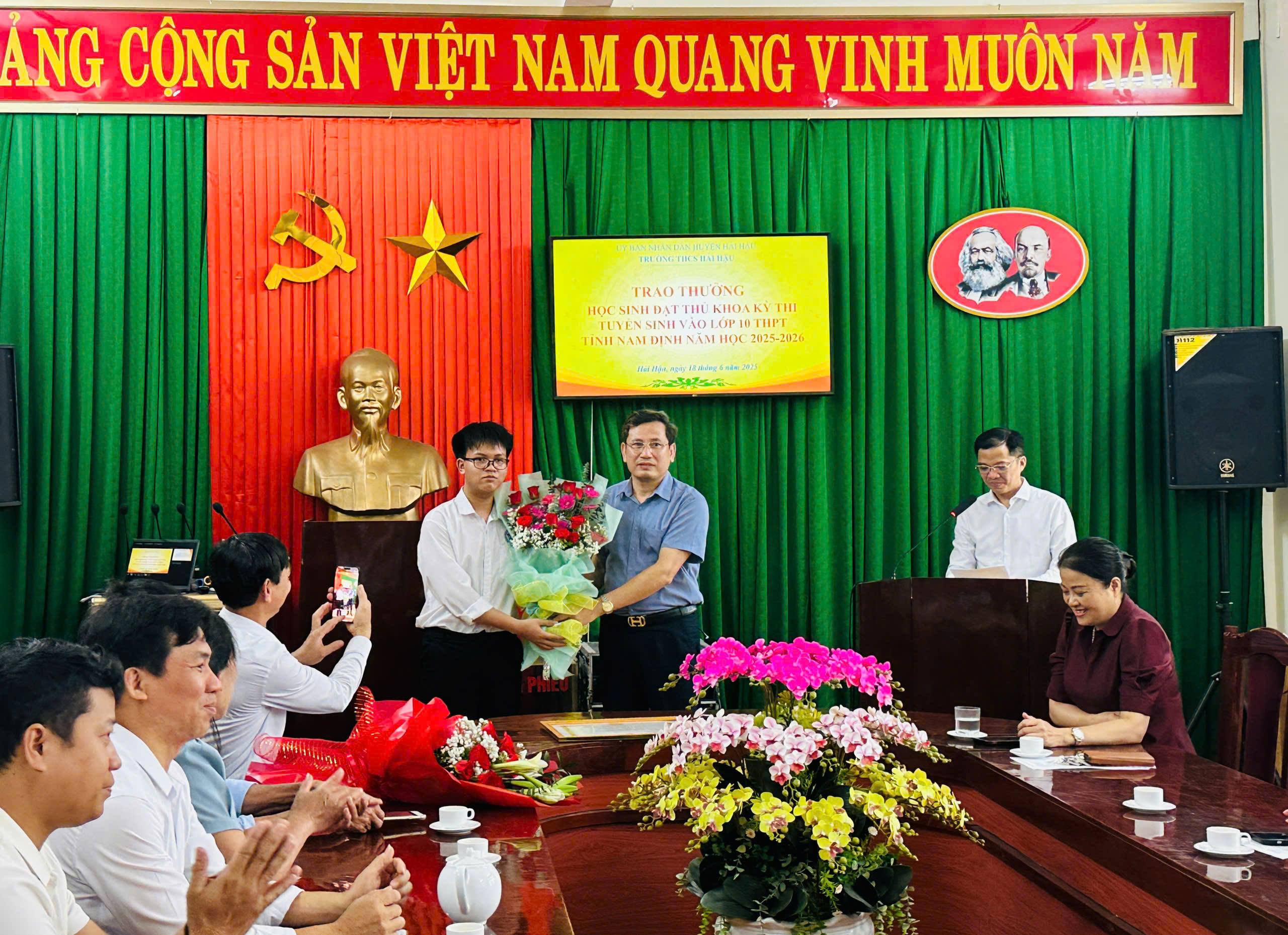 anh tin bai