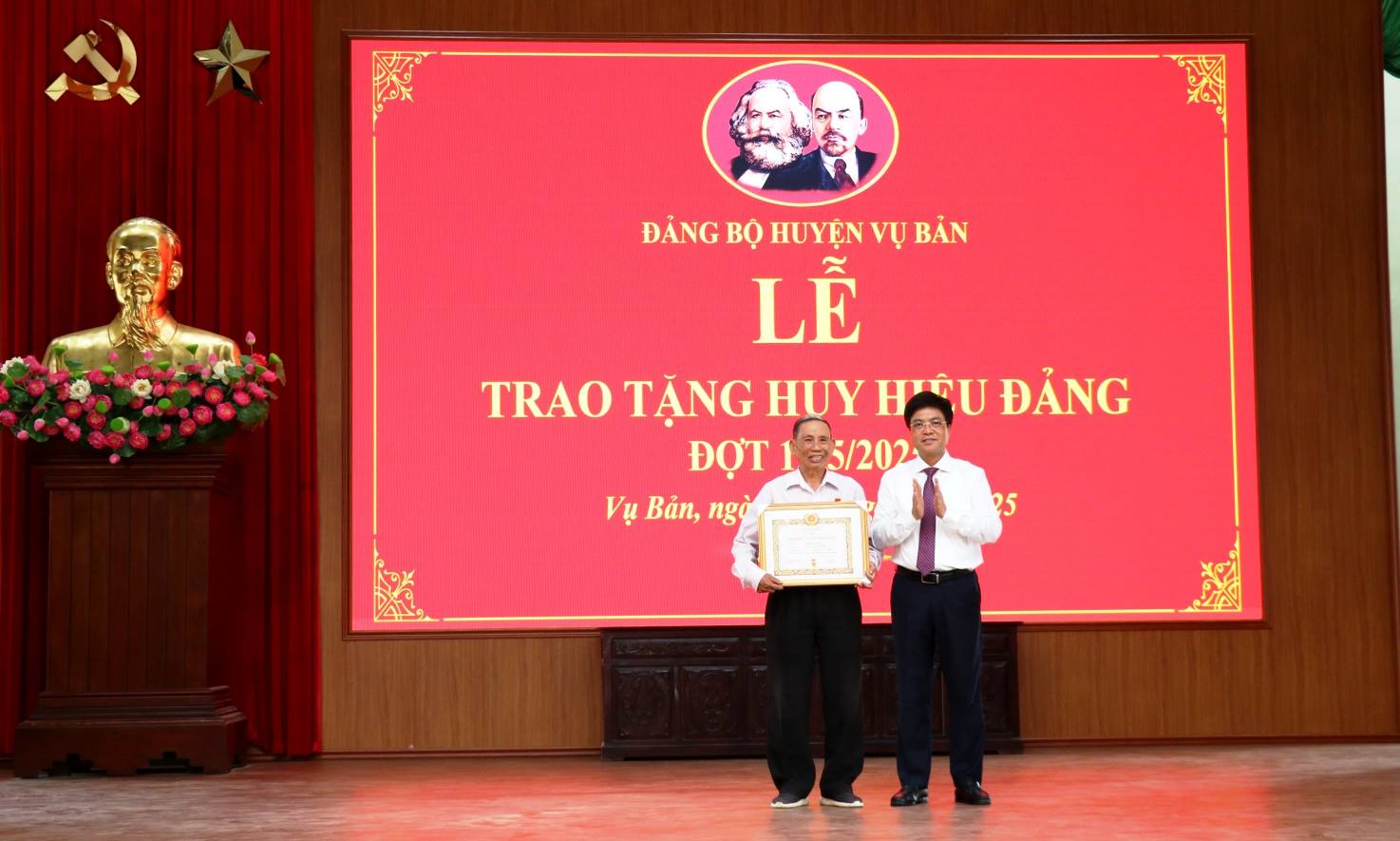 anh tin bai