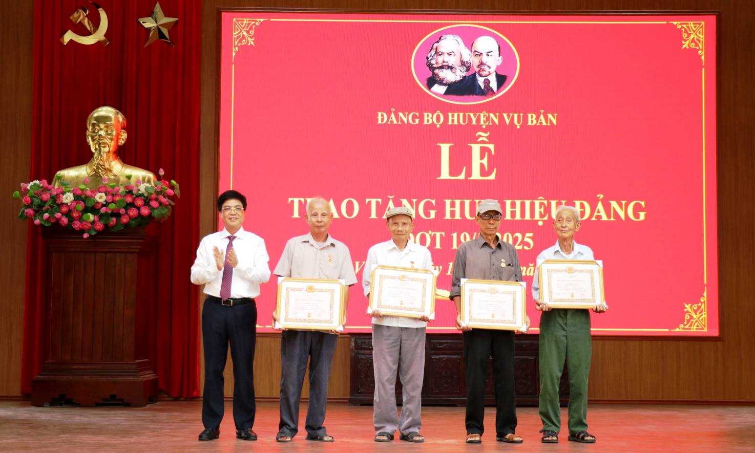 anh tin bai