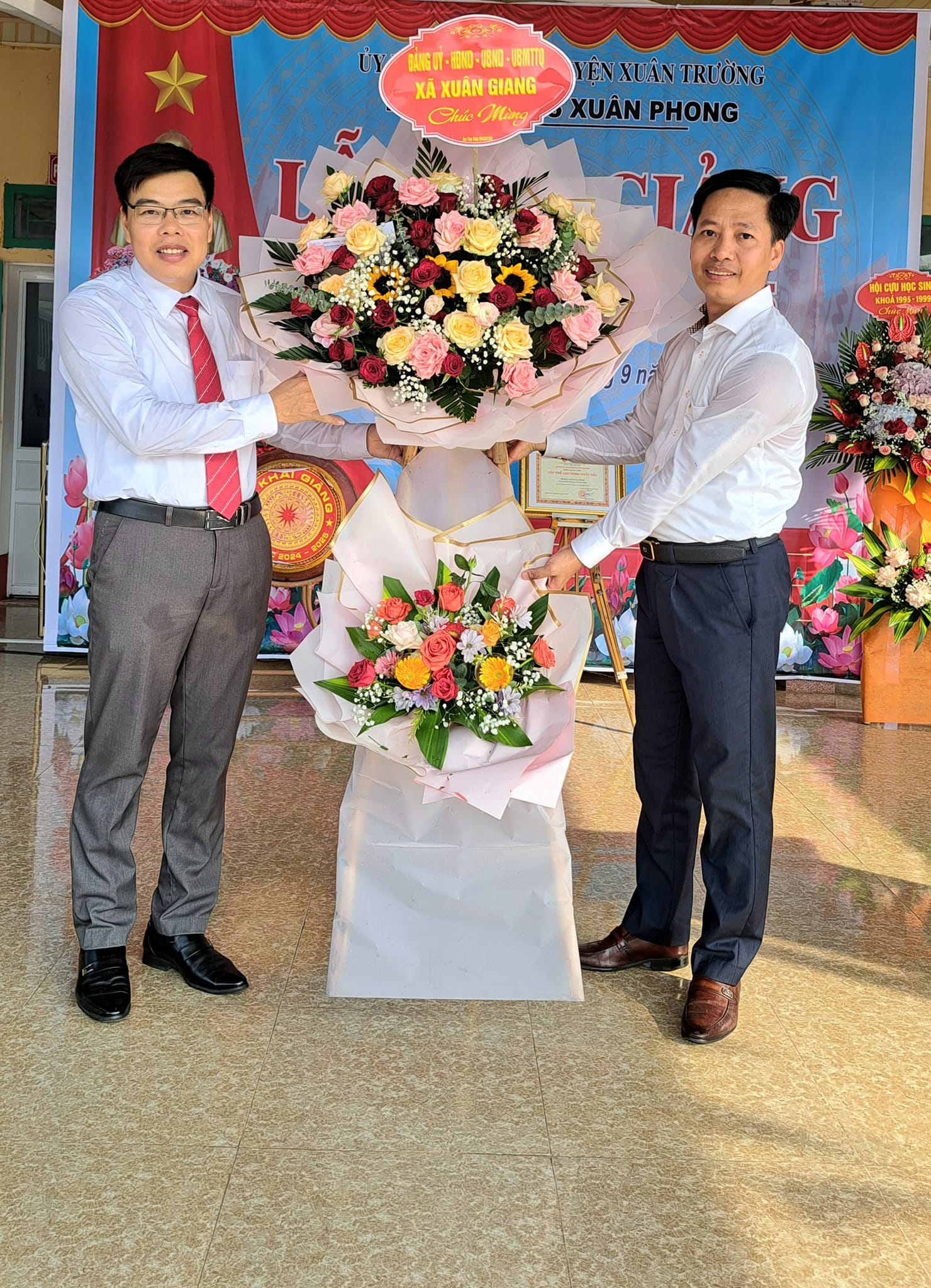 anh tin bai