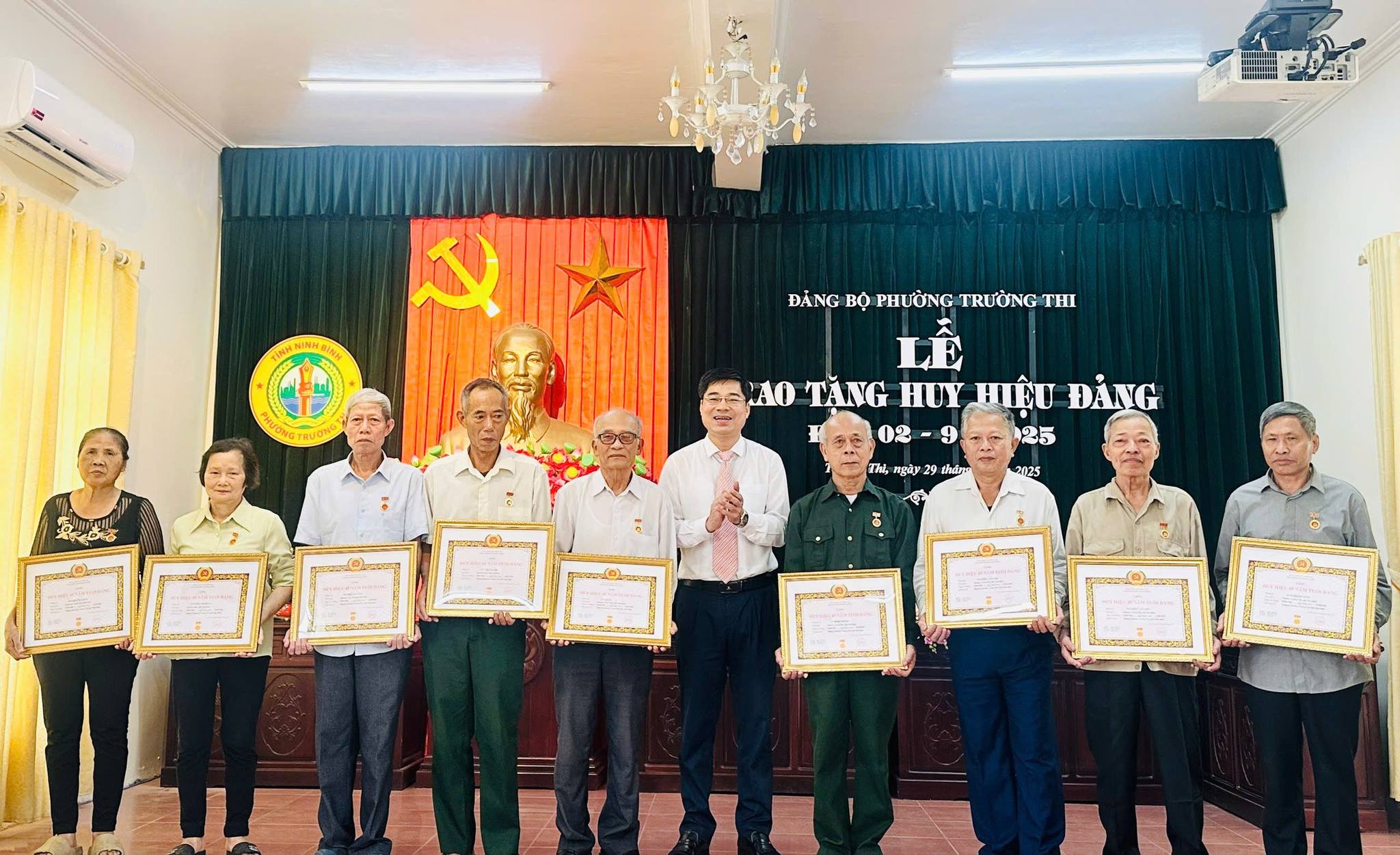 anh tin bai