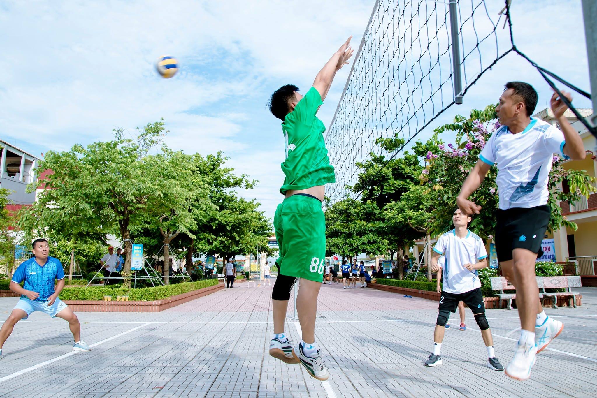 anh tin bai