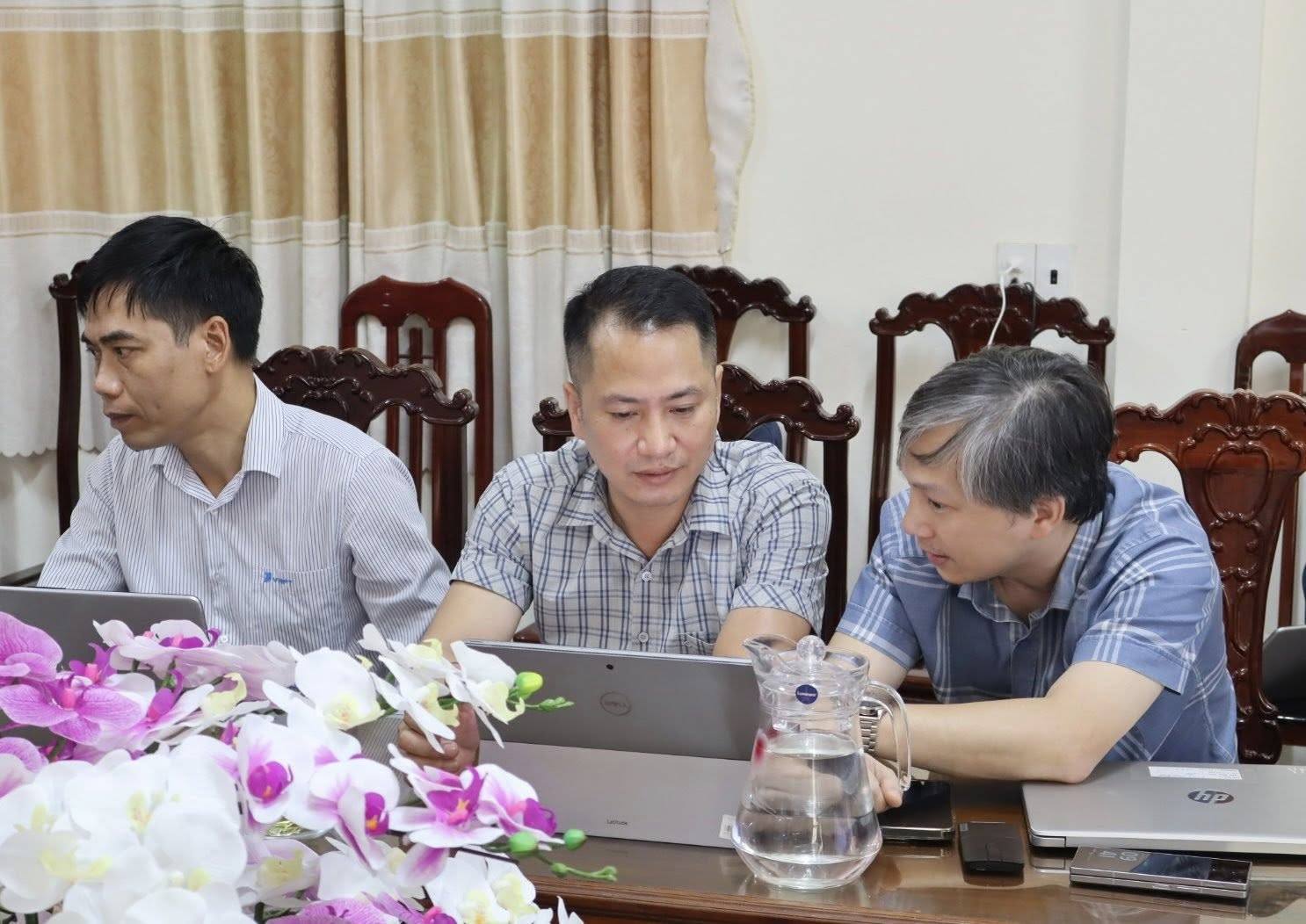anh tin bai