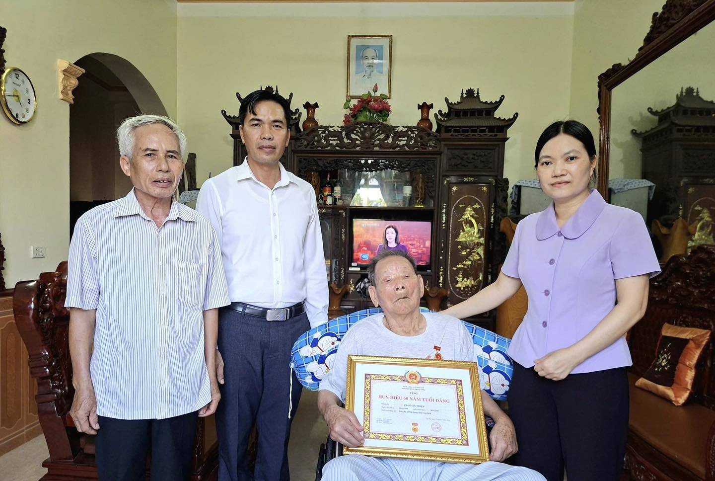 anh tin bai