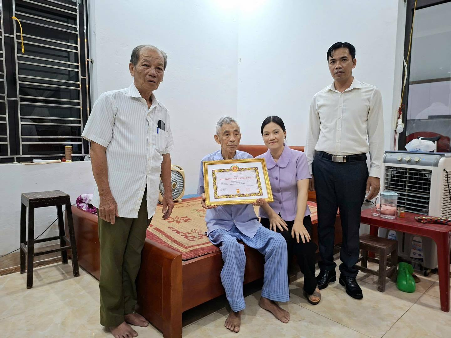 anh tin bai