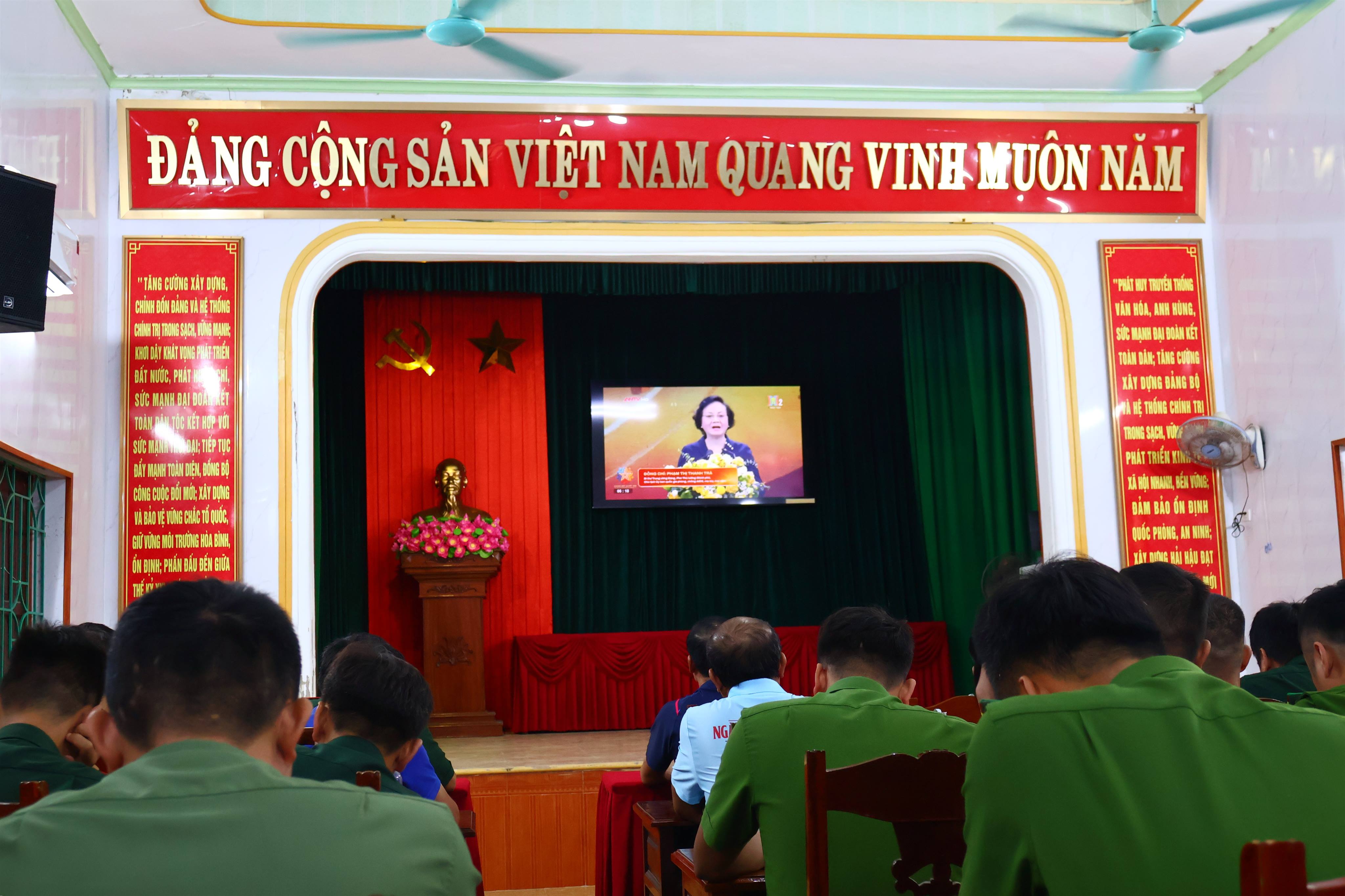 anh tin bai