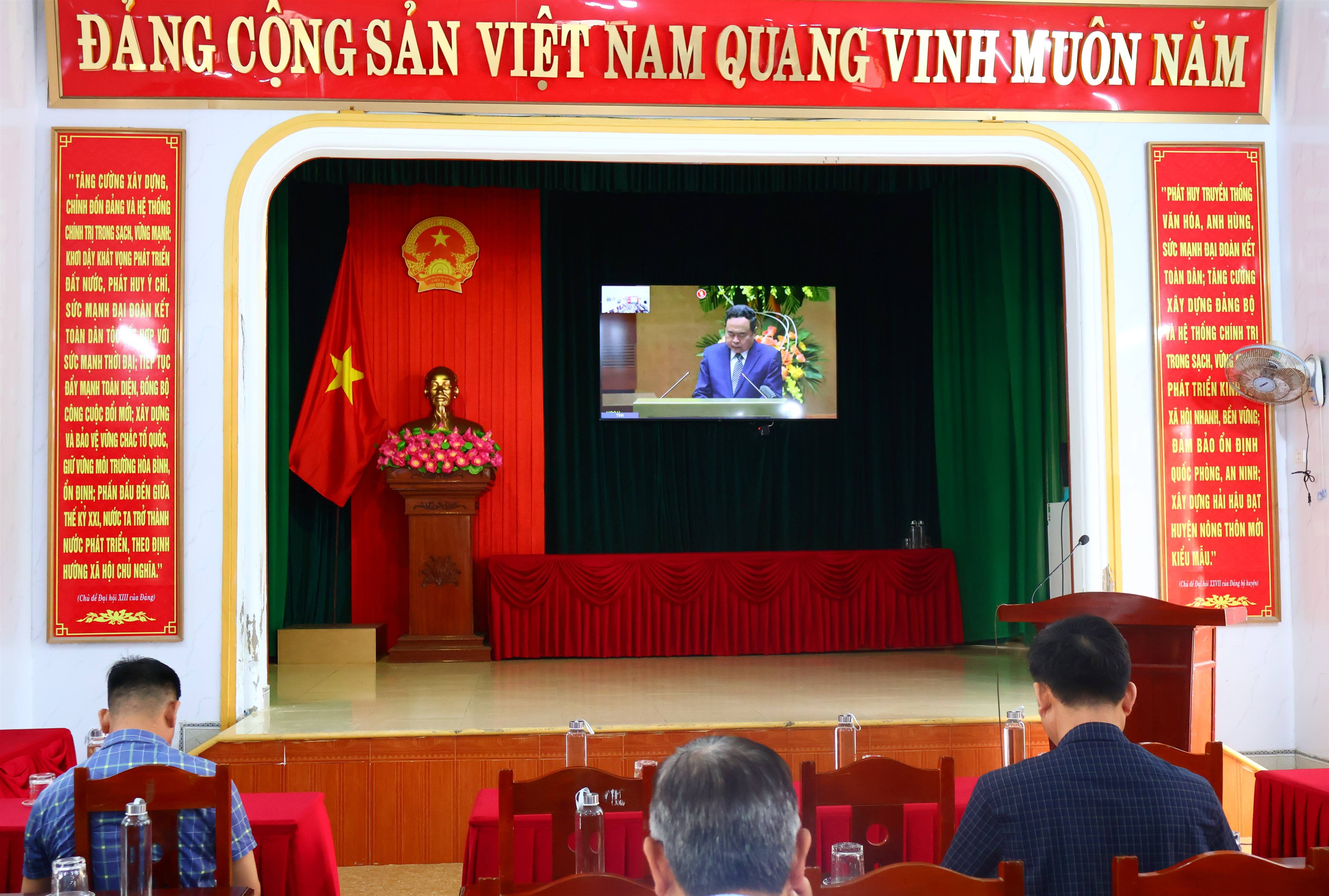 anh tin bai