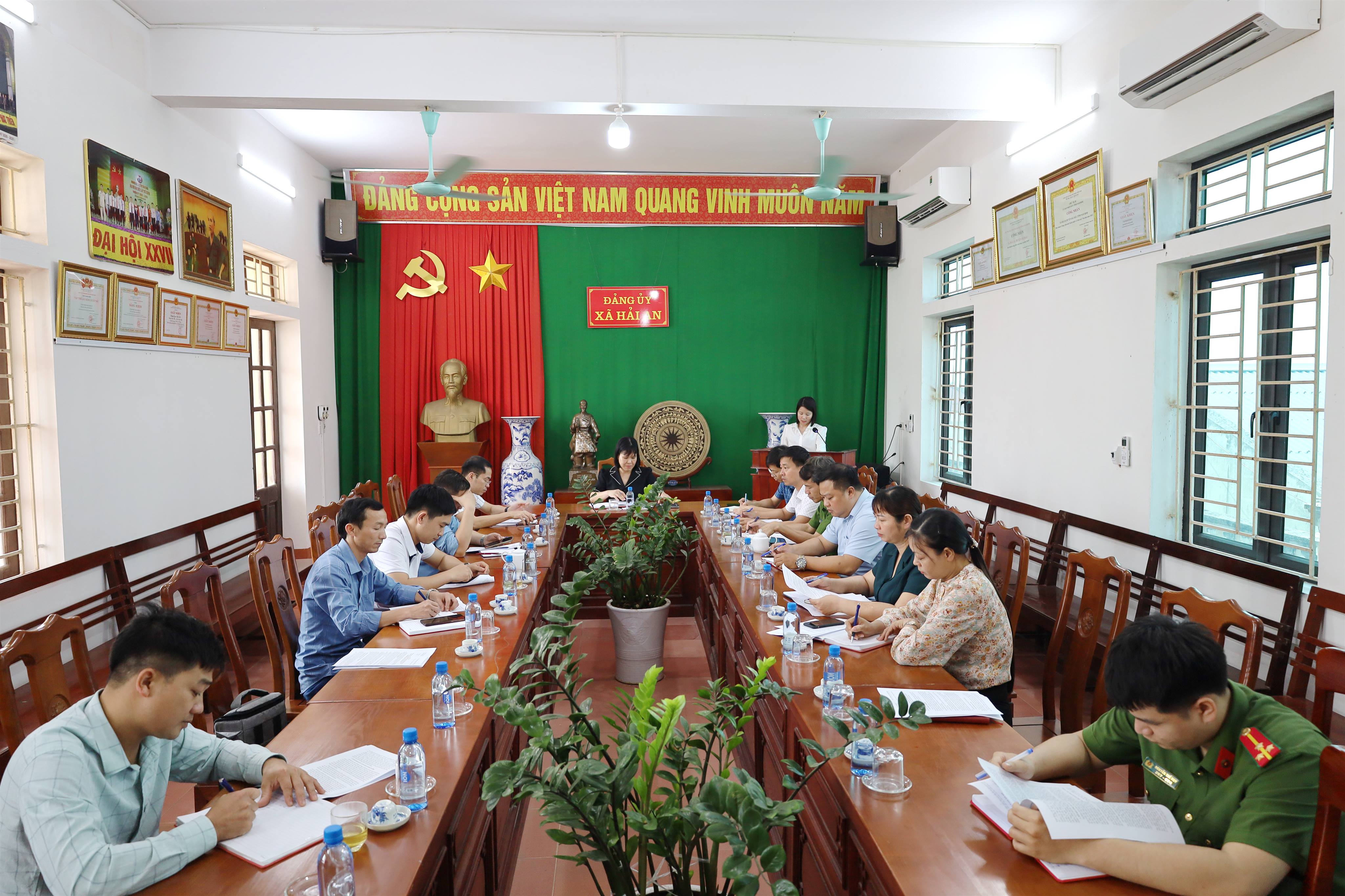 anh tin bai