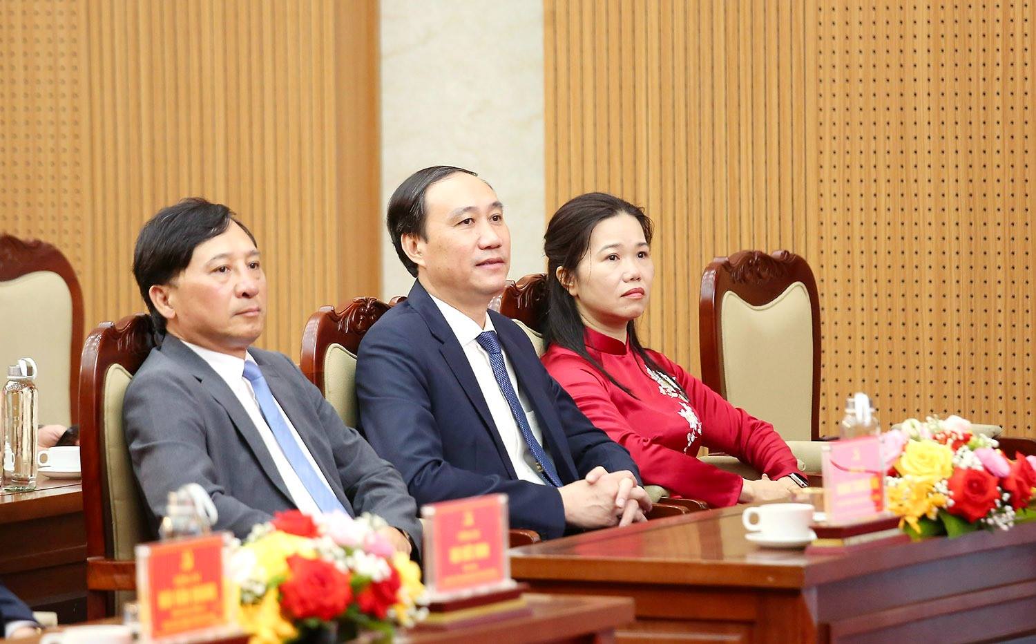 anh tin bai